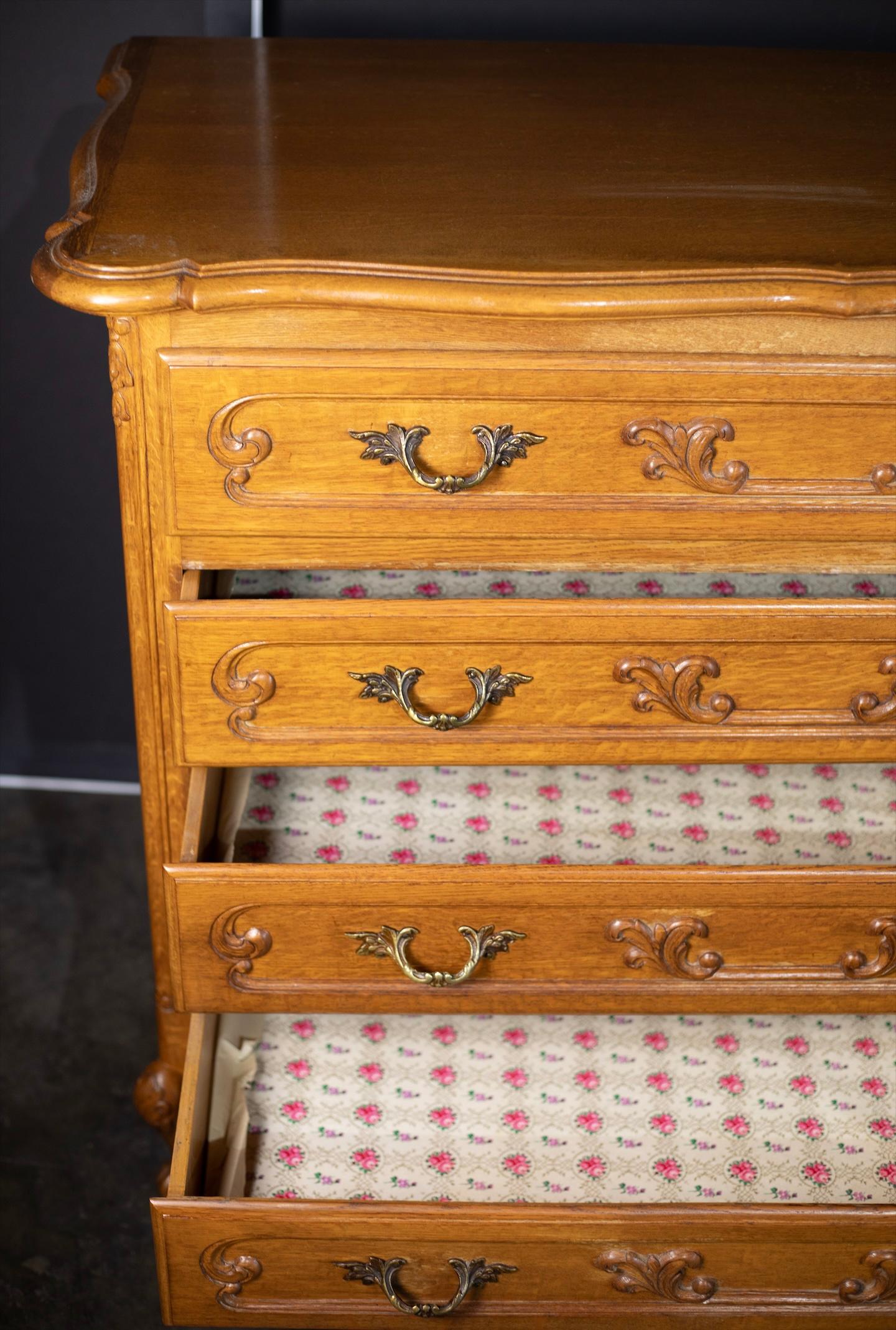 Francese Comò provinciale francese in vendita