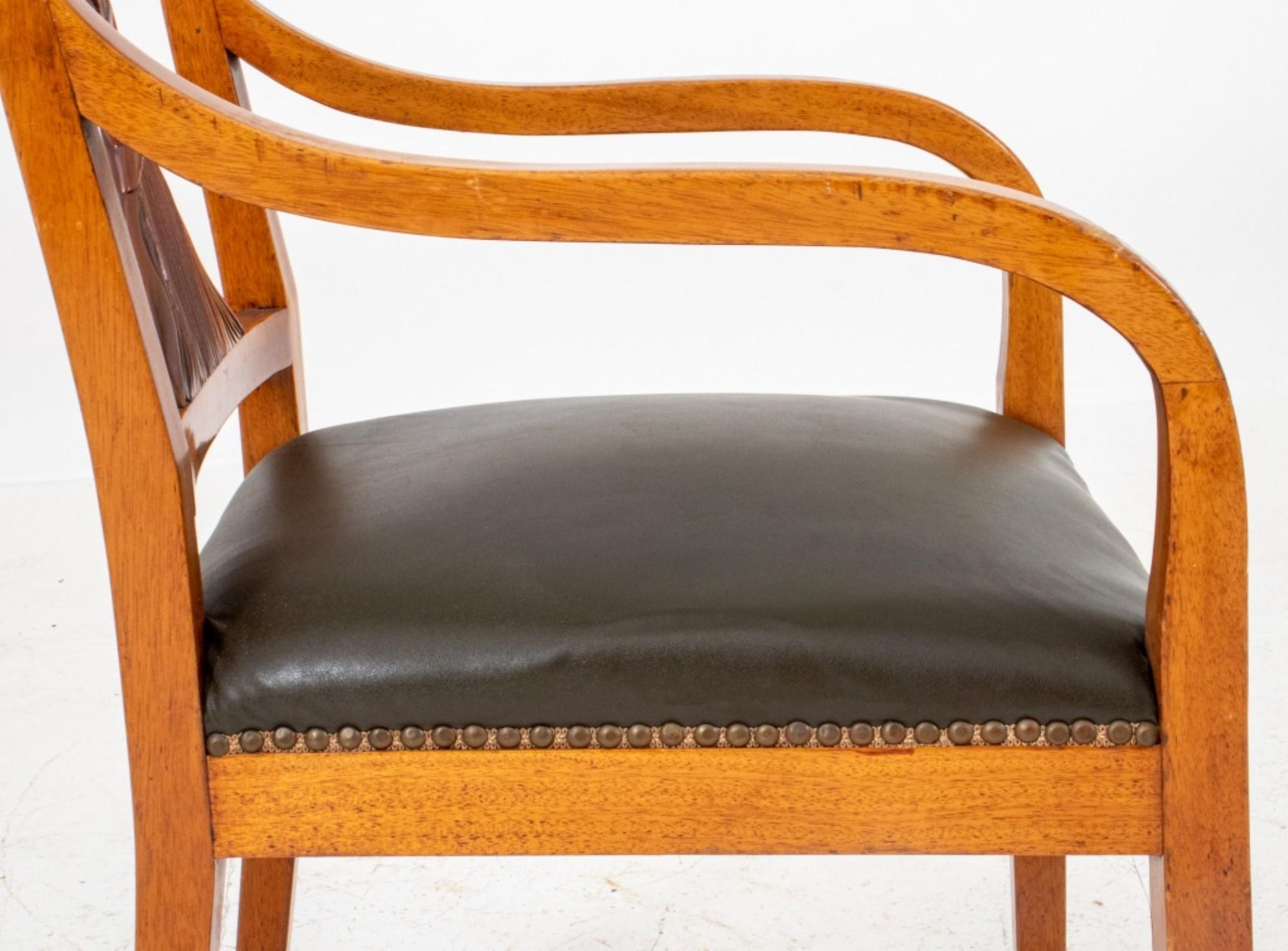 Sessel im Empire-Stil im französischen Provinzial-Stil im Zustand „Gut“ im Angebot in New York, NY