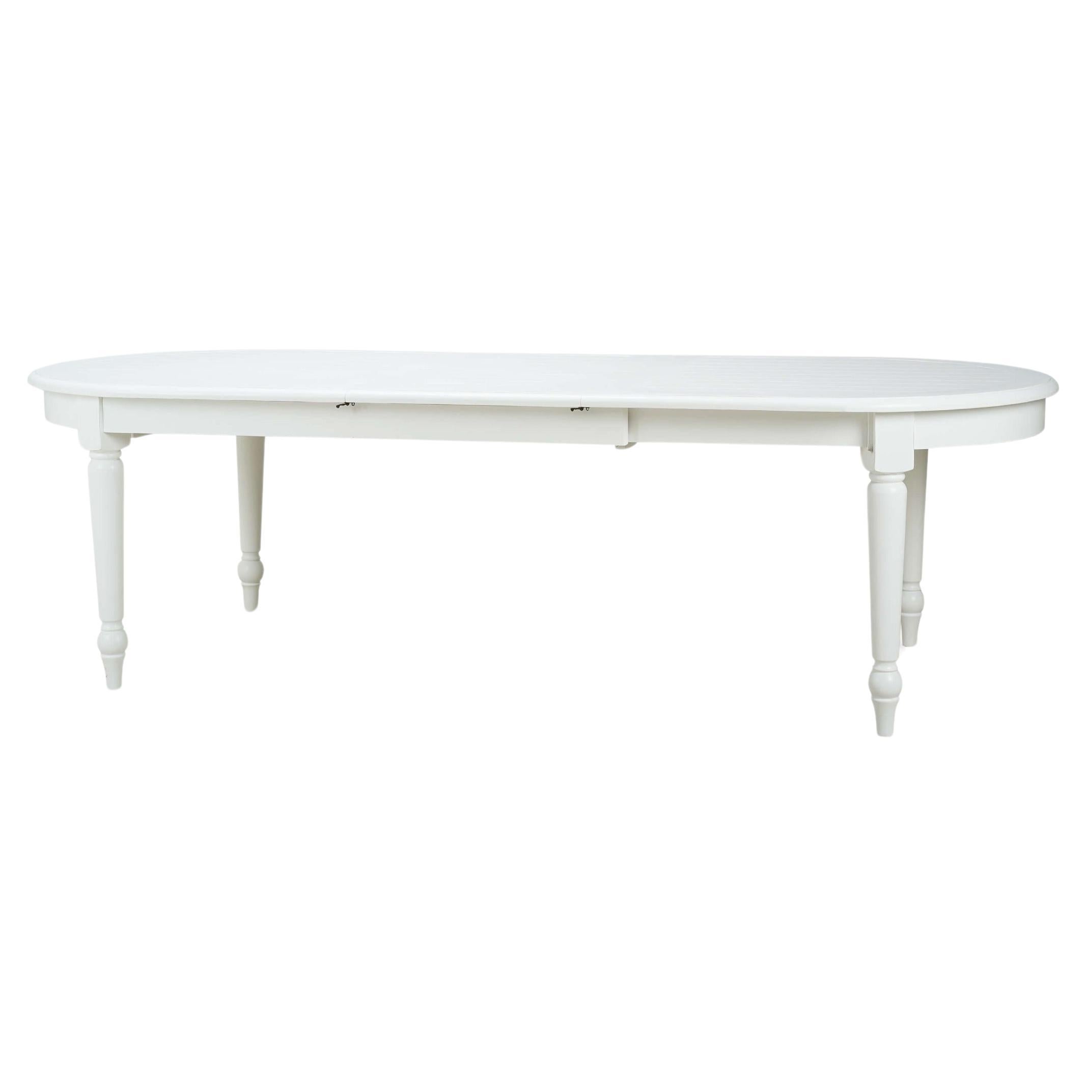 French Provincial Extendable Oval Dining Table