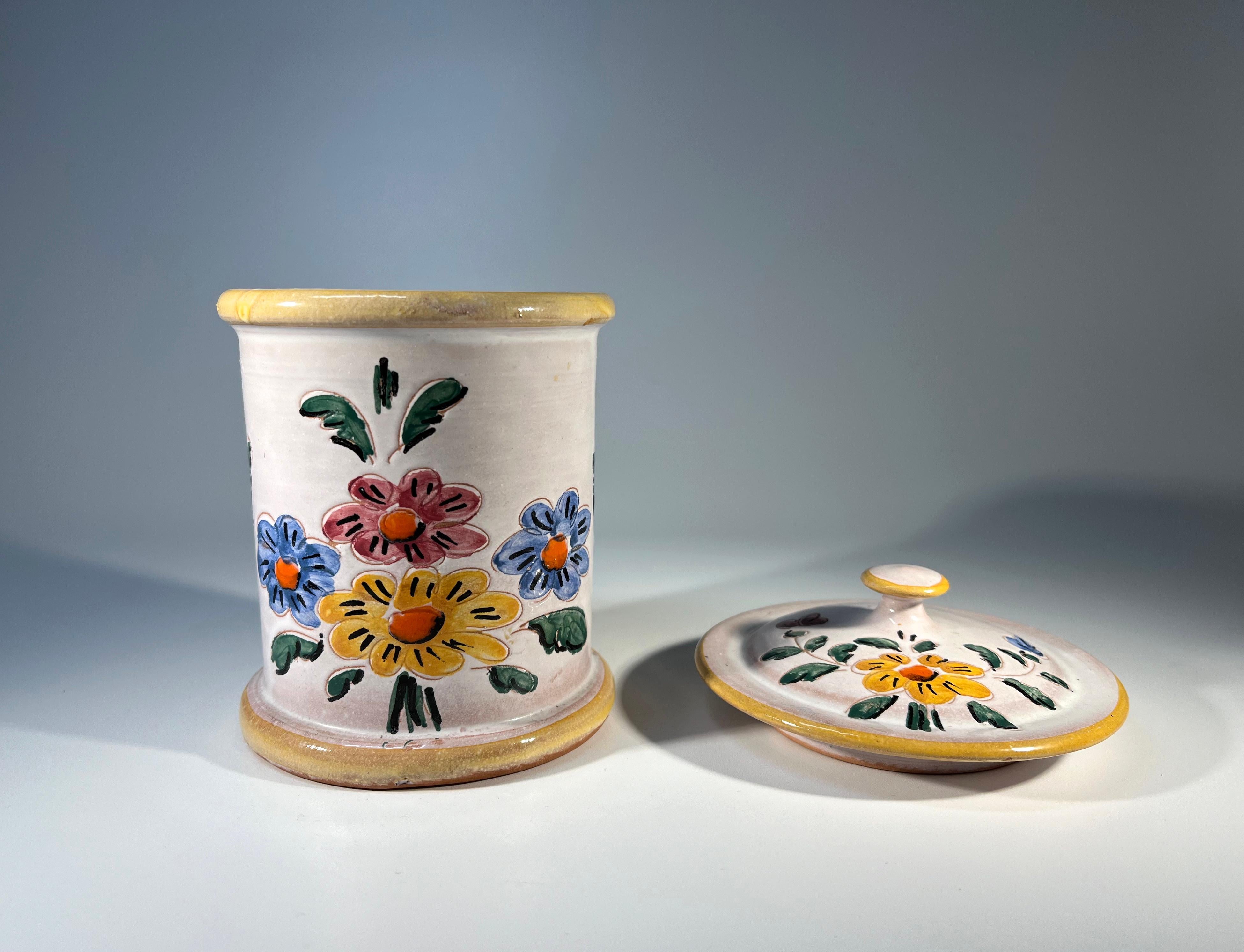 Pot à tabac provincial français peint à la main en céramique émaillée de Vallauris en vente 1