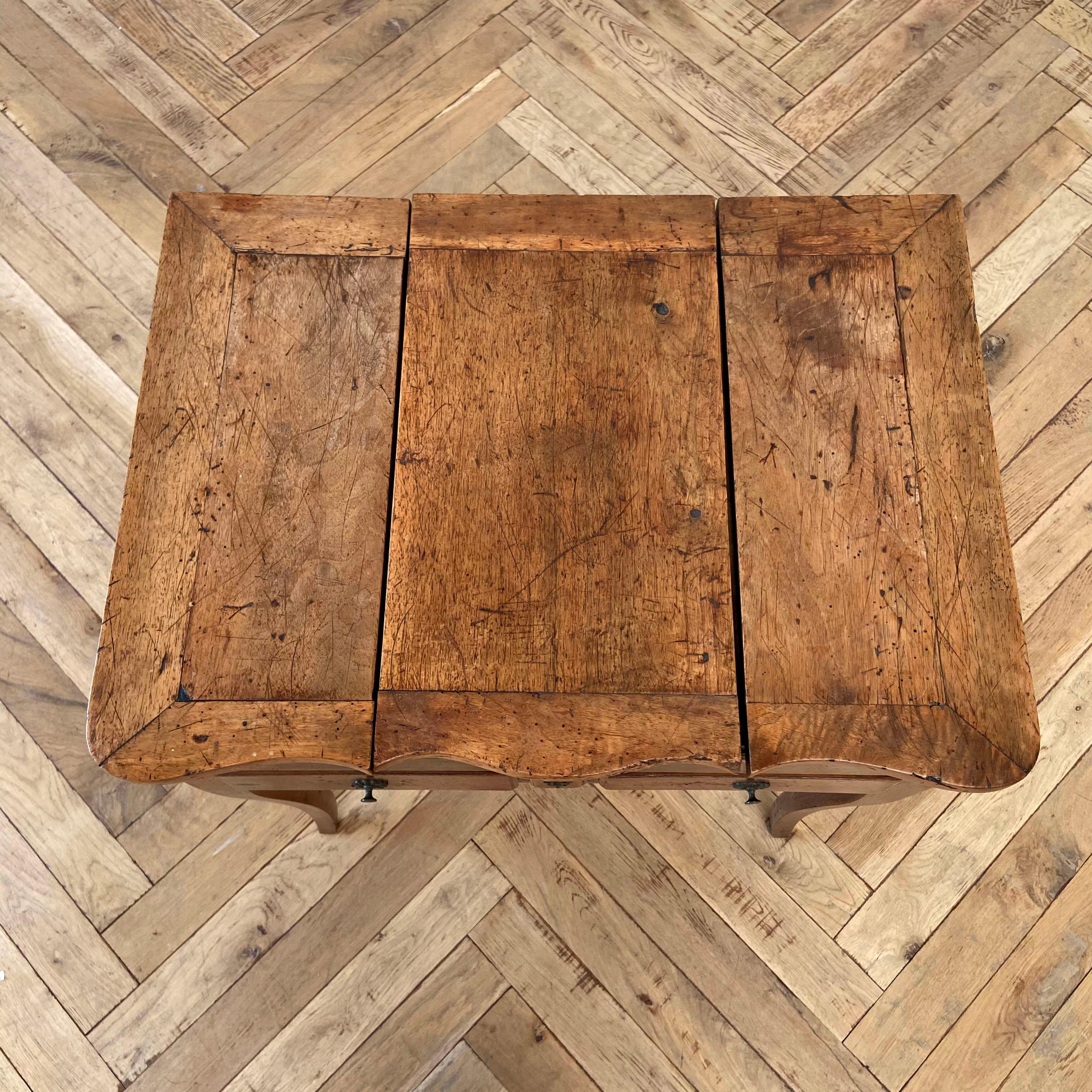 French Provincial Fruit Wood Poudreuse 1