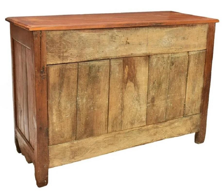 Legno di alberi da frutto Credenza provinciale francese in legno di frutto, XIX secolo in vendita