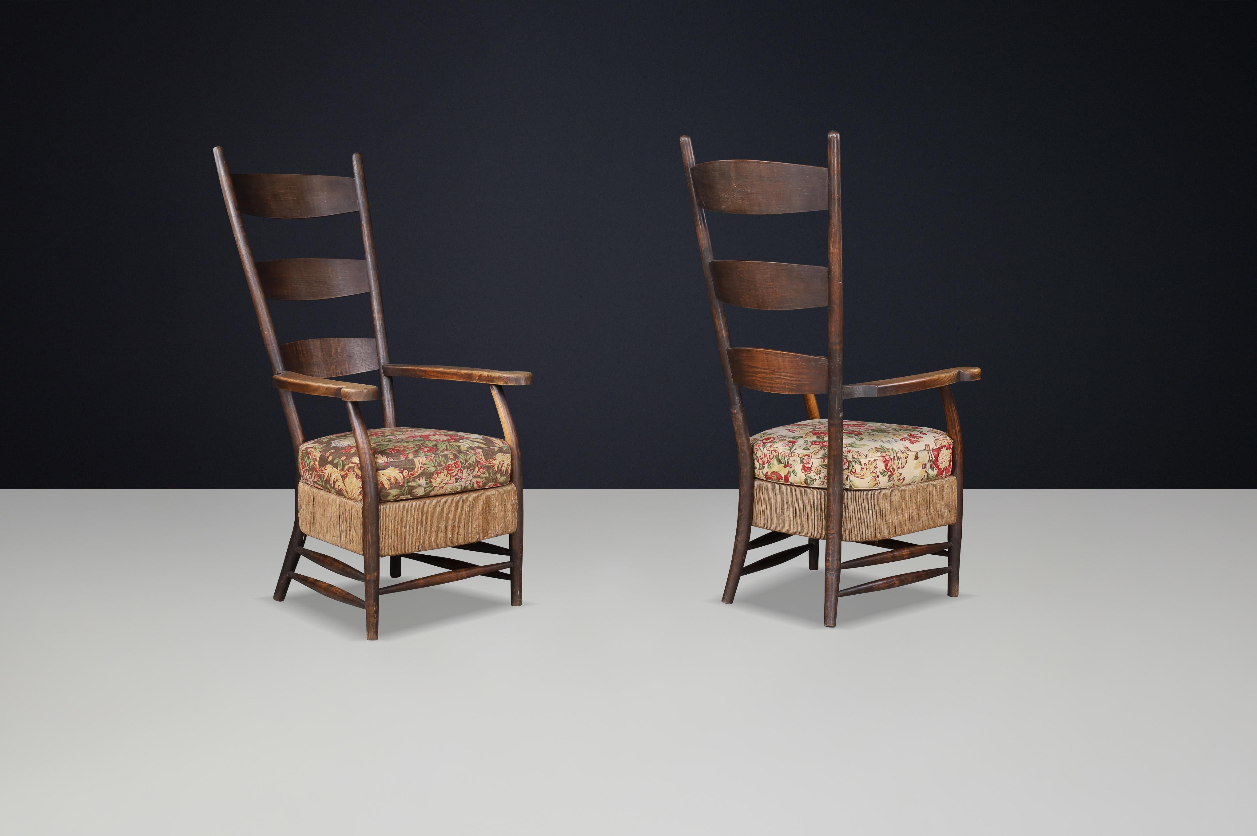 Poltrone Highback della Provincia di Francia in corda di Oak e tappezzeria floreale, Francia anni '30 in vendita 3