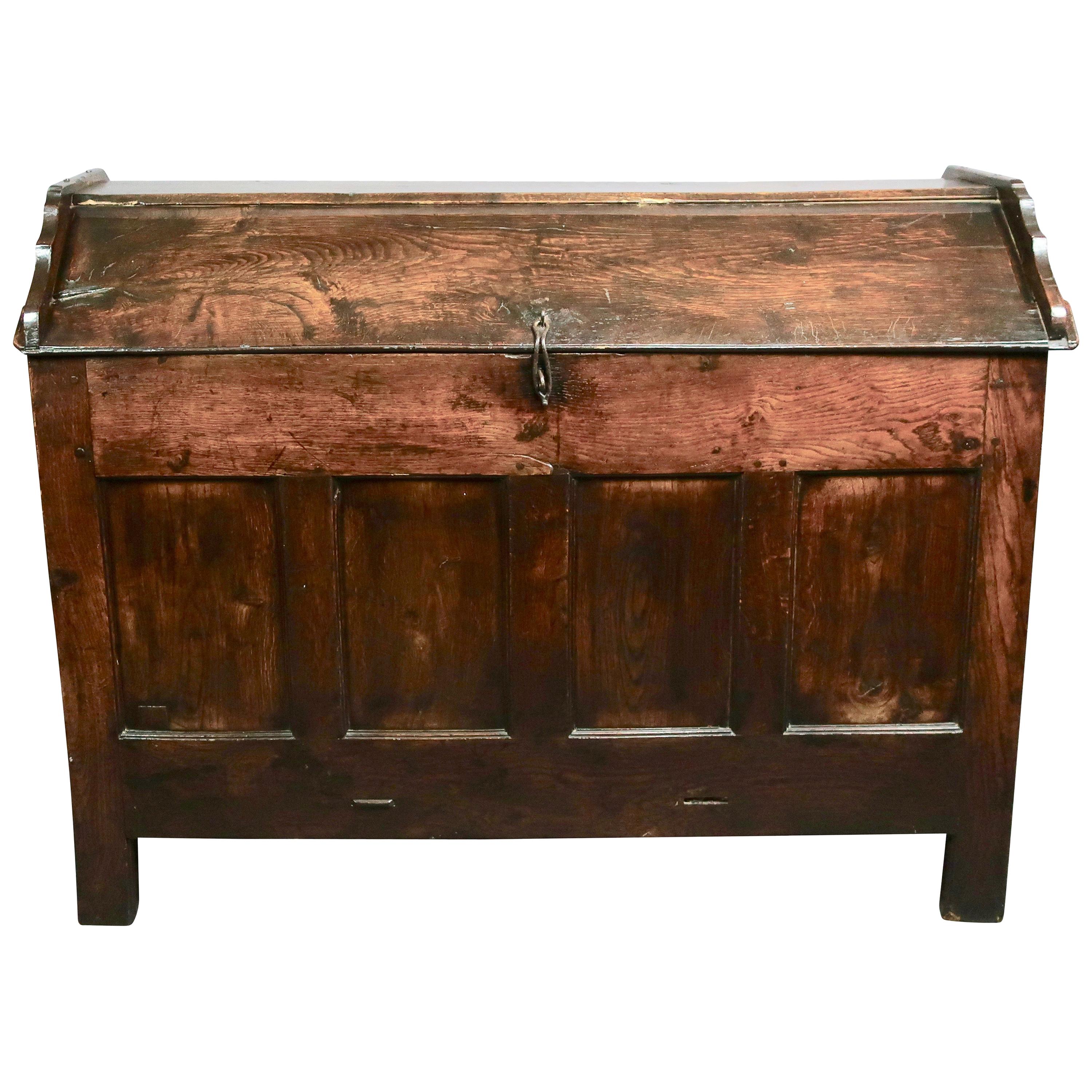Antique and Vintage Blanket Chests 1,020 For Sale at 1stdibs Page 4