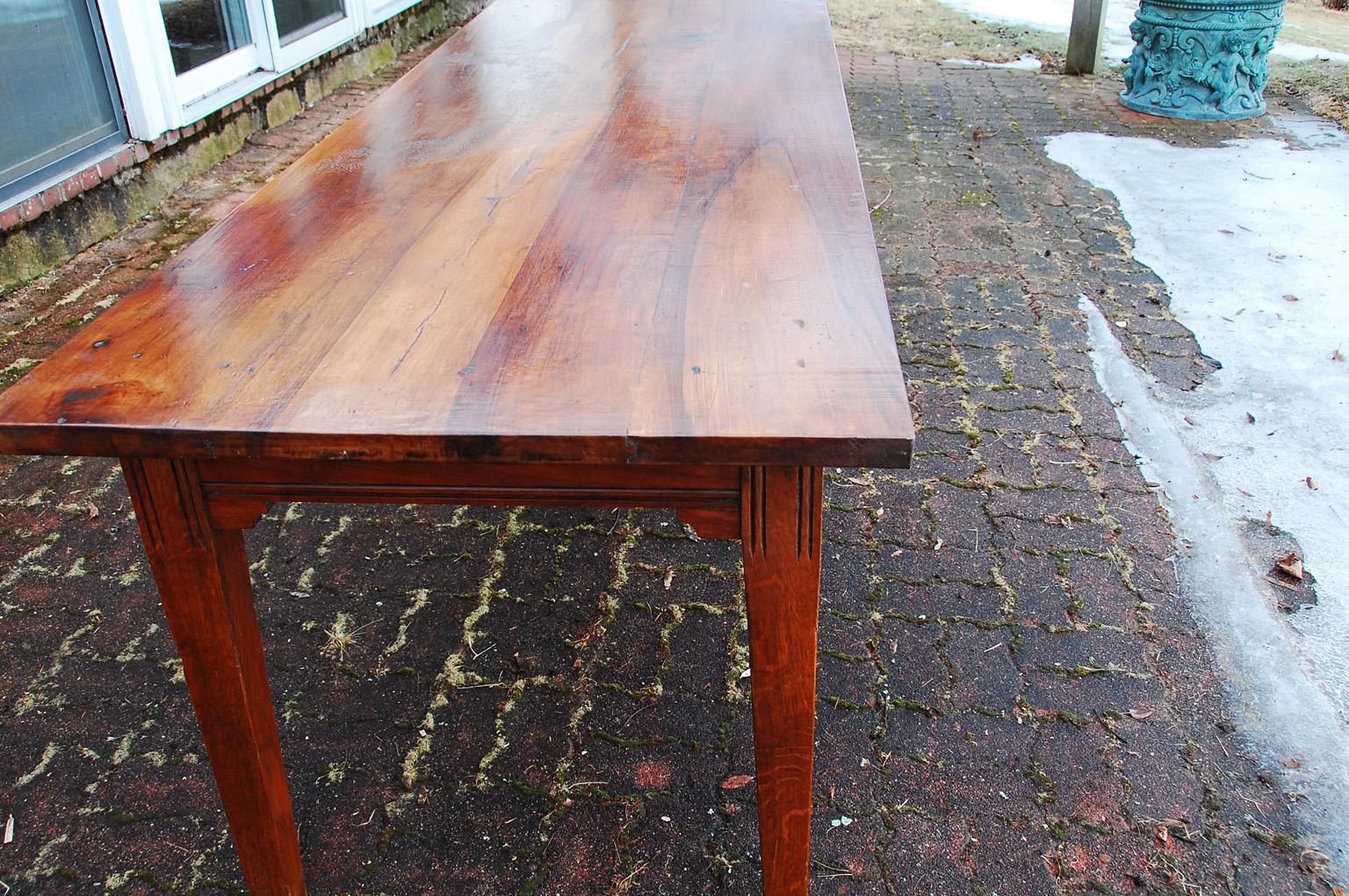 French Provincial Late 19th Century Farmhouse Table in Walnut and Oak 5