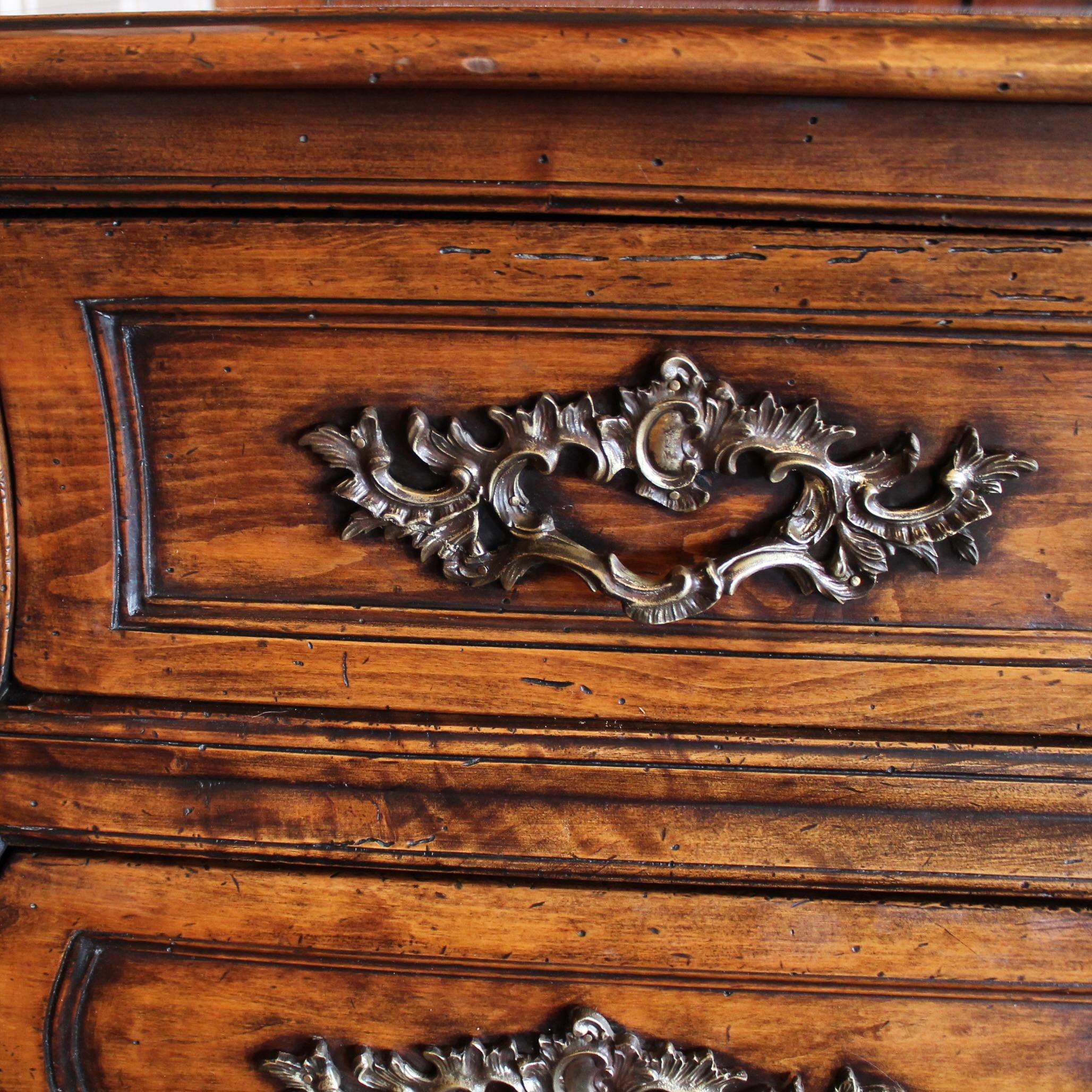 French Provincial Louis LXV Style Bombé Commode With Fine Hardware For Sale 5
