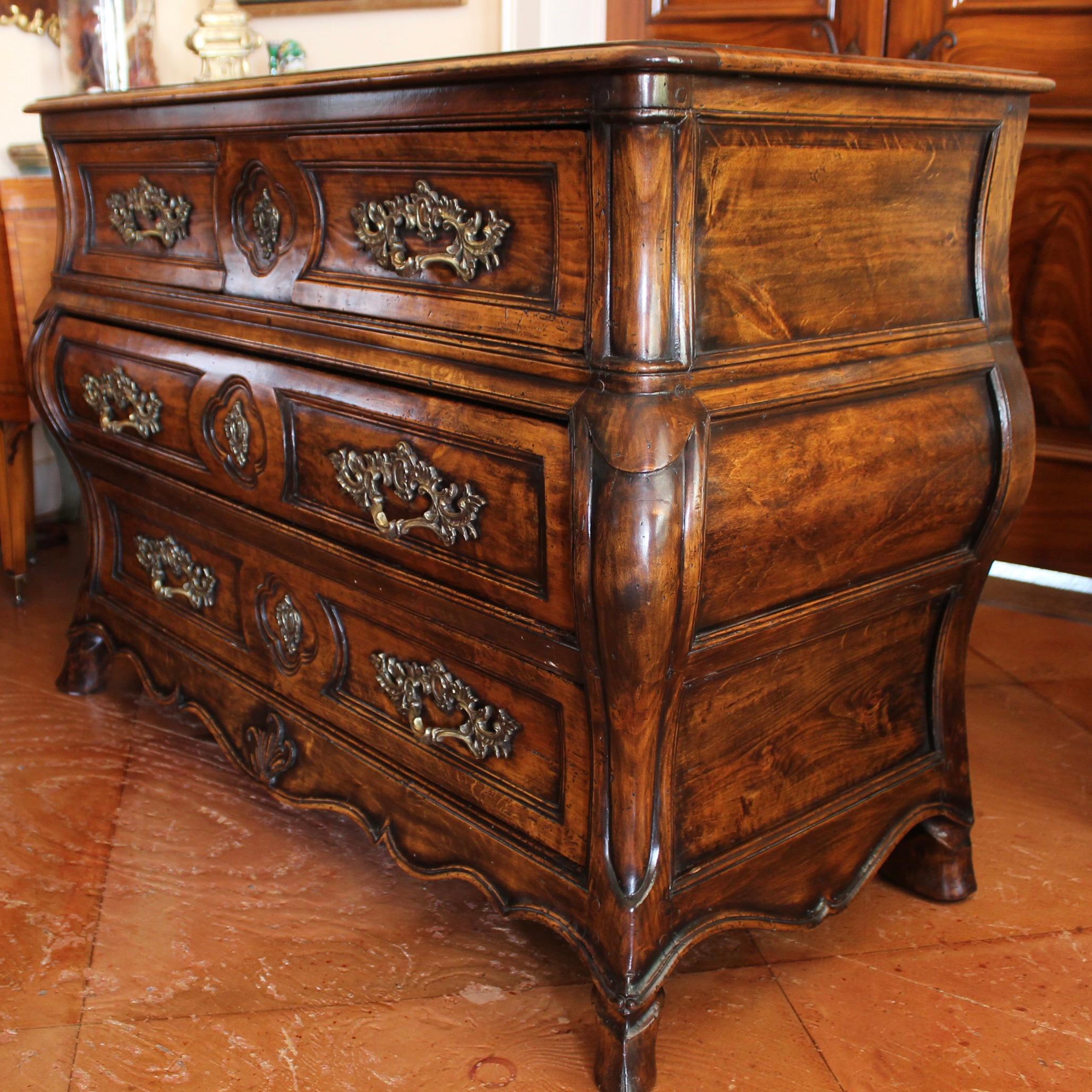 Carved French Provincial Louis LXV Style Bombé Commode With Fine Hardware For Sale