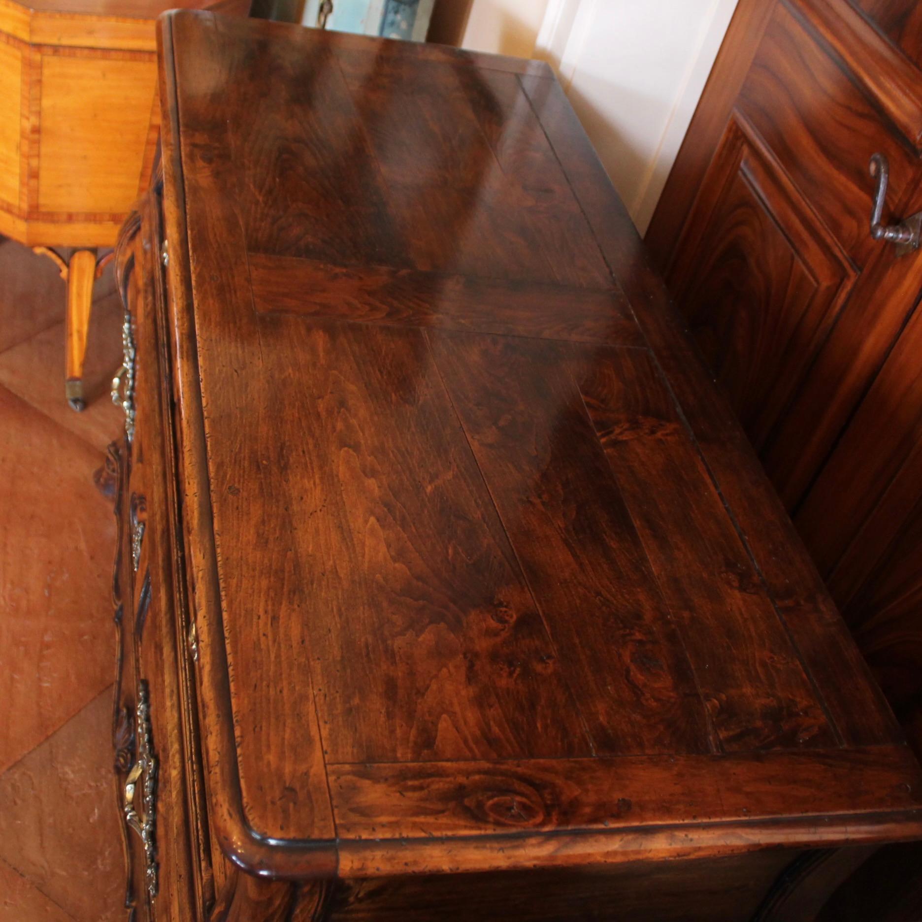 Bronze French Provincial Louis LXV Style Bombé Commode With Fine Hardware For Sale