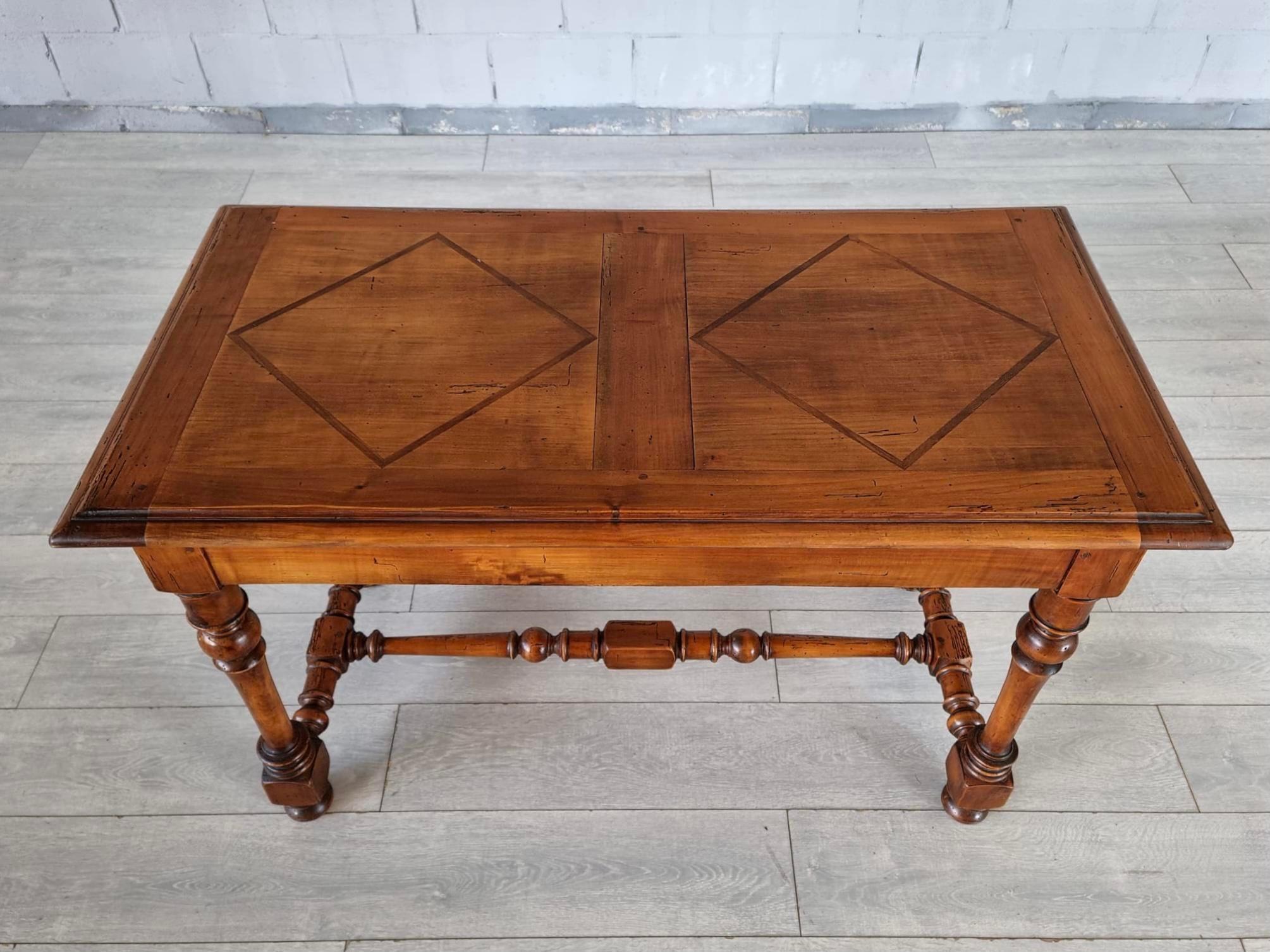 20th Century French Provincial Louis XIV Style Carved Walnut Writing Desk or Accent Table For Sale
