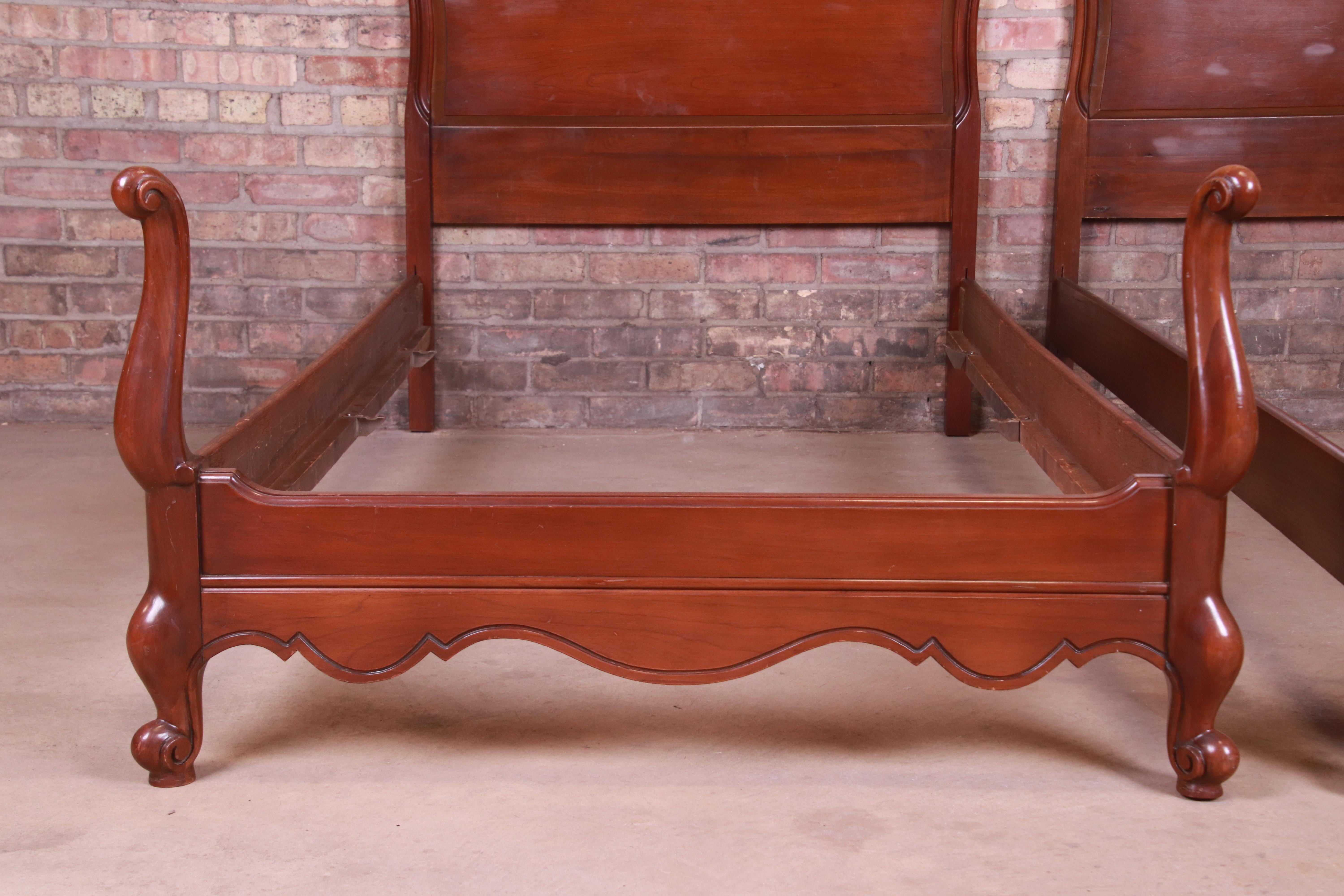 French Provincial Louis XV Carved Cherrywood Twin Beds, Pair In Good Condition In South Bend, IN