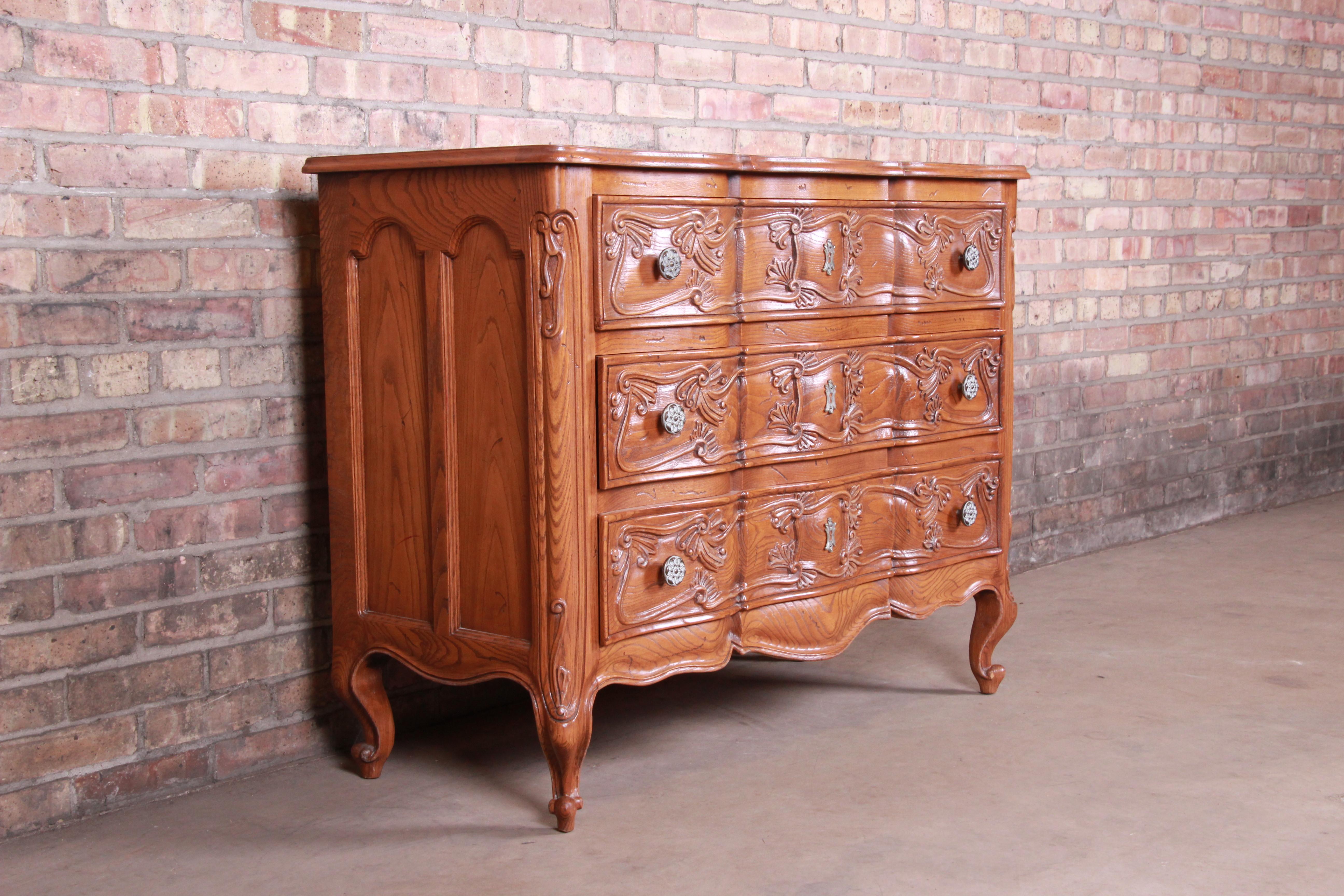 American French Provincial Louis XV Carved Oak Three-Drawer Commode or Bachelor Chest For Sale