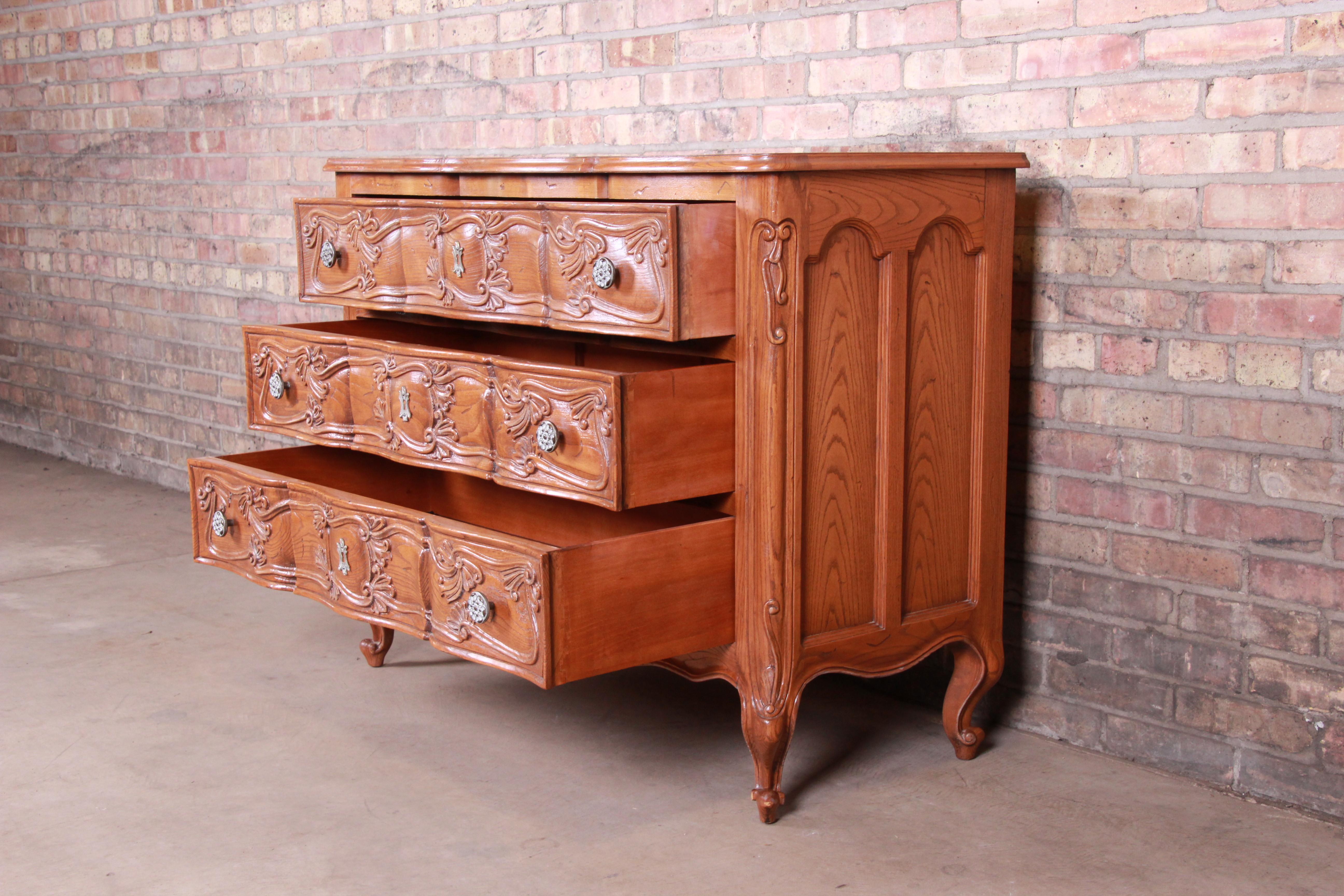 20th Century French Provincial Louis XV Carved Oak Three-Drawer Commode or Bachelor Chest For Sale