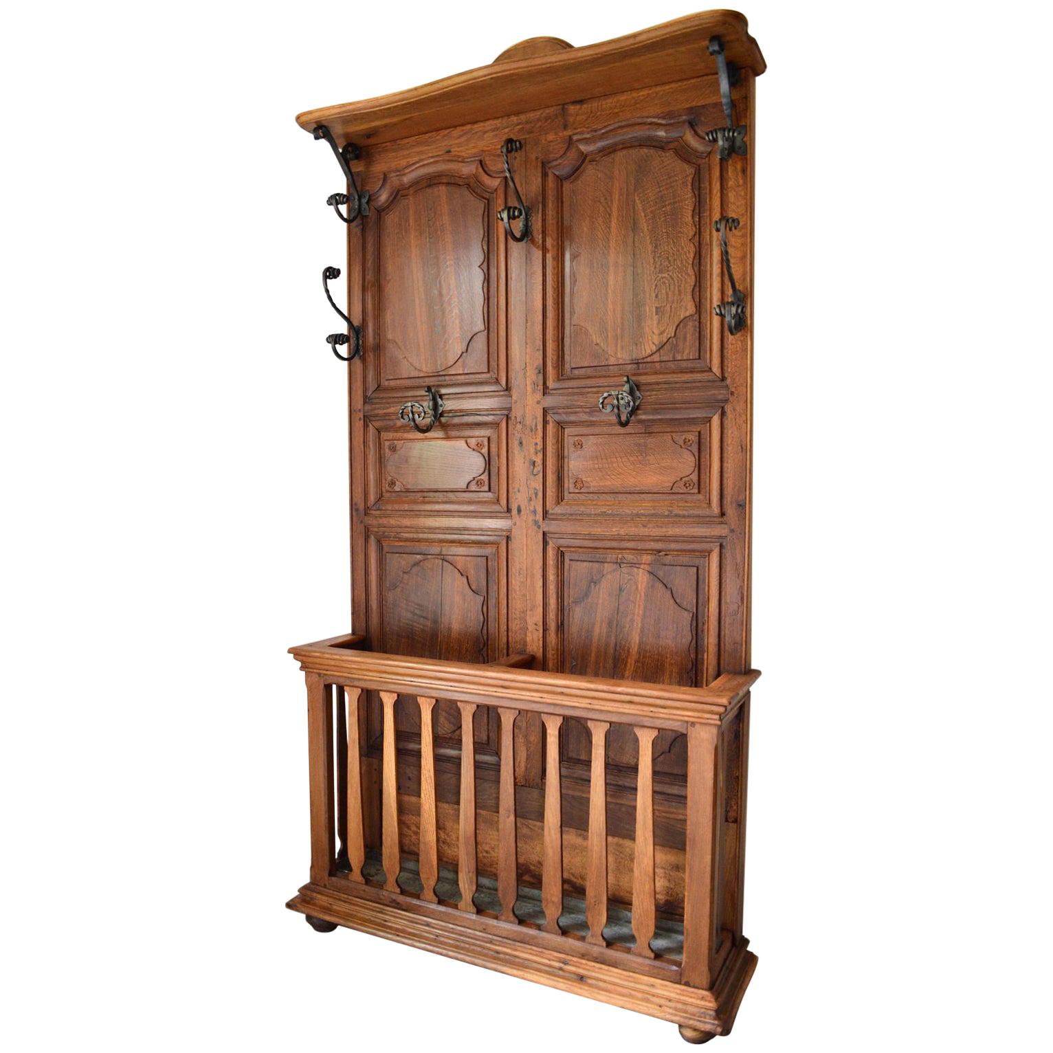 French Provincial Louis XV Coat Rack in Carved Chestnut and Wrought Iron For Sale