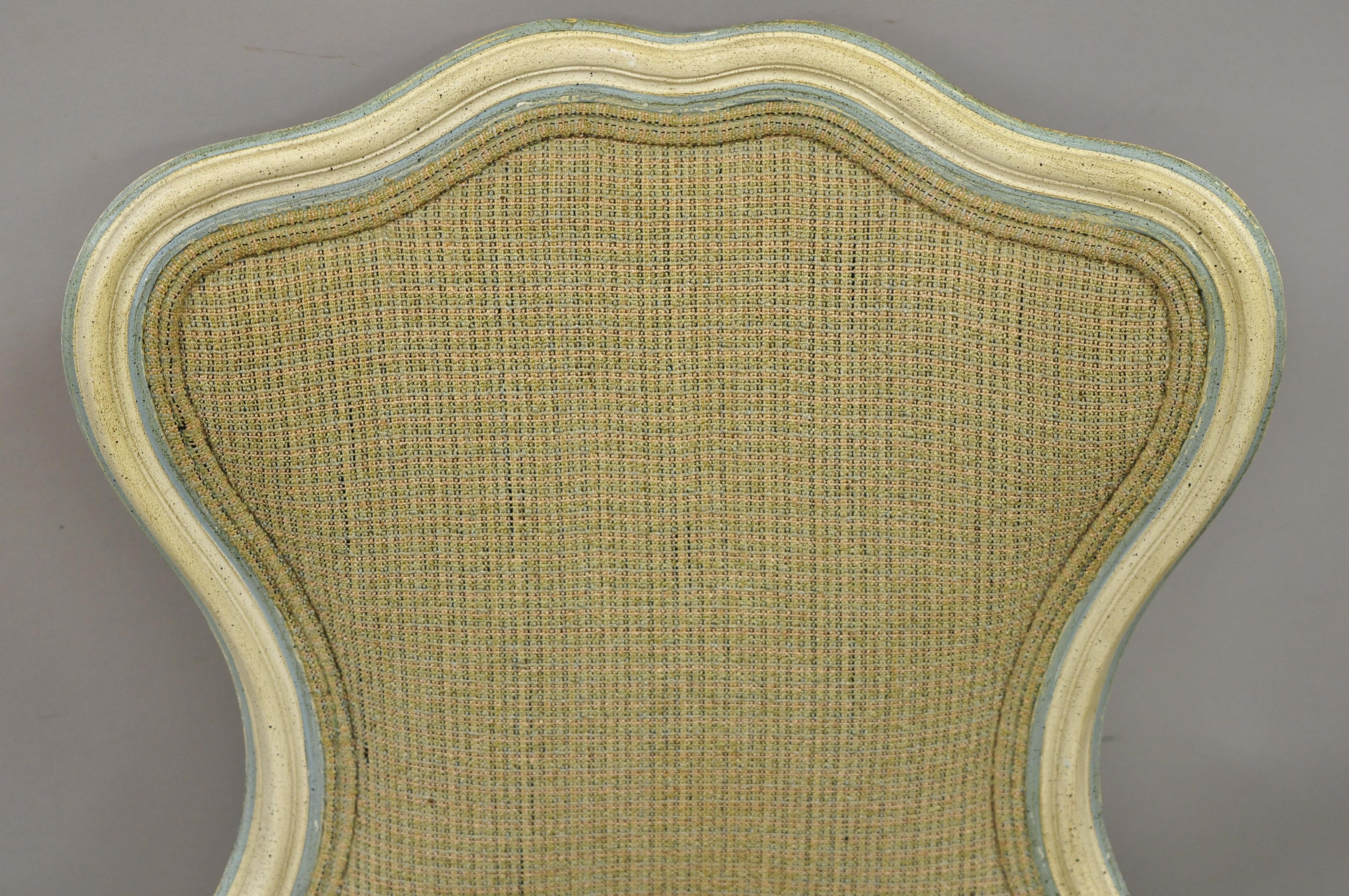 Boudoir-Sessel ohne Armlehne mit cremeblauer Hüftlehne im Louis-XV-Stil, französische Provence, Paar (Französische Provence) im Angebot