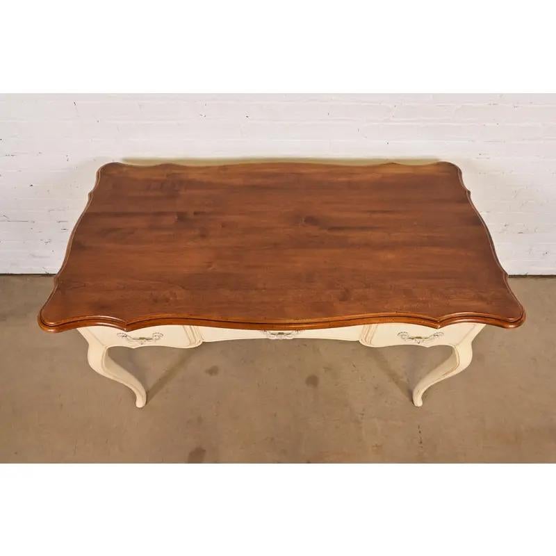 Ottone French Provincial Louis XV Cream Lacquered Maple Top Writing Desk in vendita
