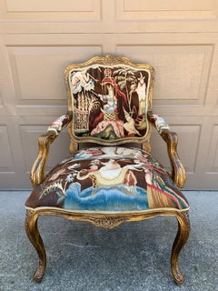 Sillón francés provincial Luis XV de madera dorada Fauteuil con tapicería de tapiz