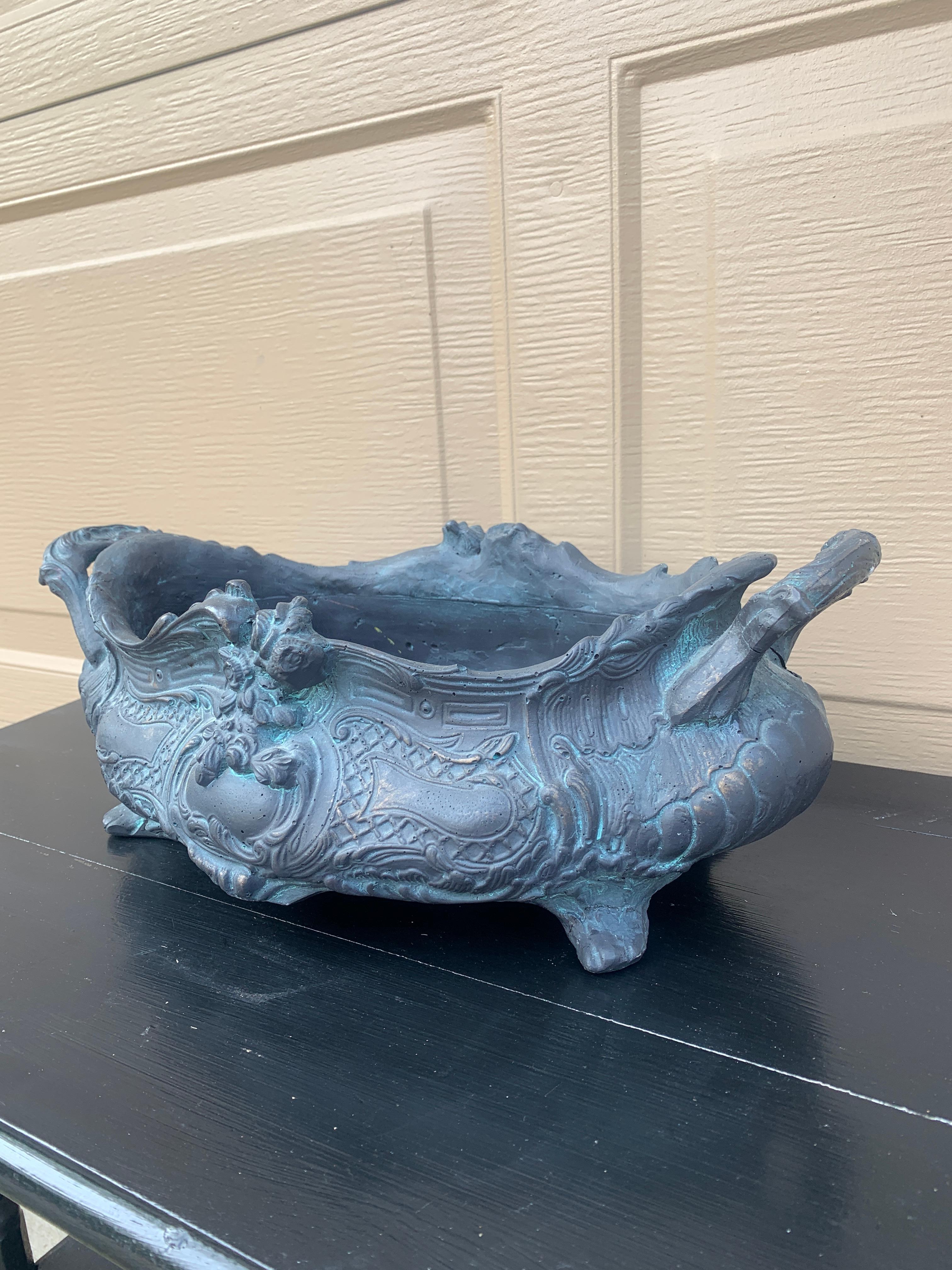 French Provincial Louis XV Gray Cachepot Planter Box Jardiniere In Good Condition For Sale In Elkhart, IN