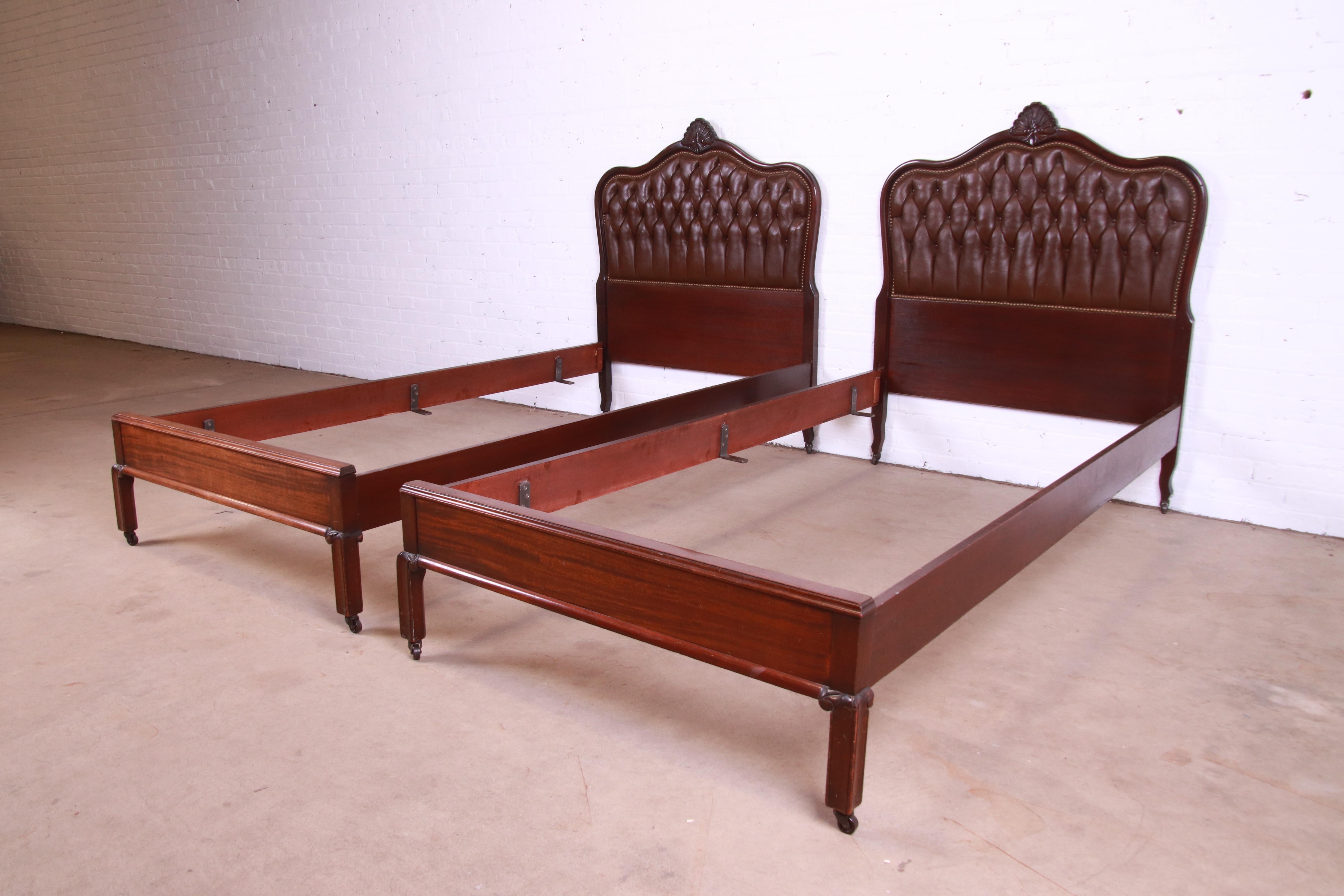 American French Provincial Louis XV Mahogany and Tufted Leather Twin Beds, Pair For Sale