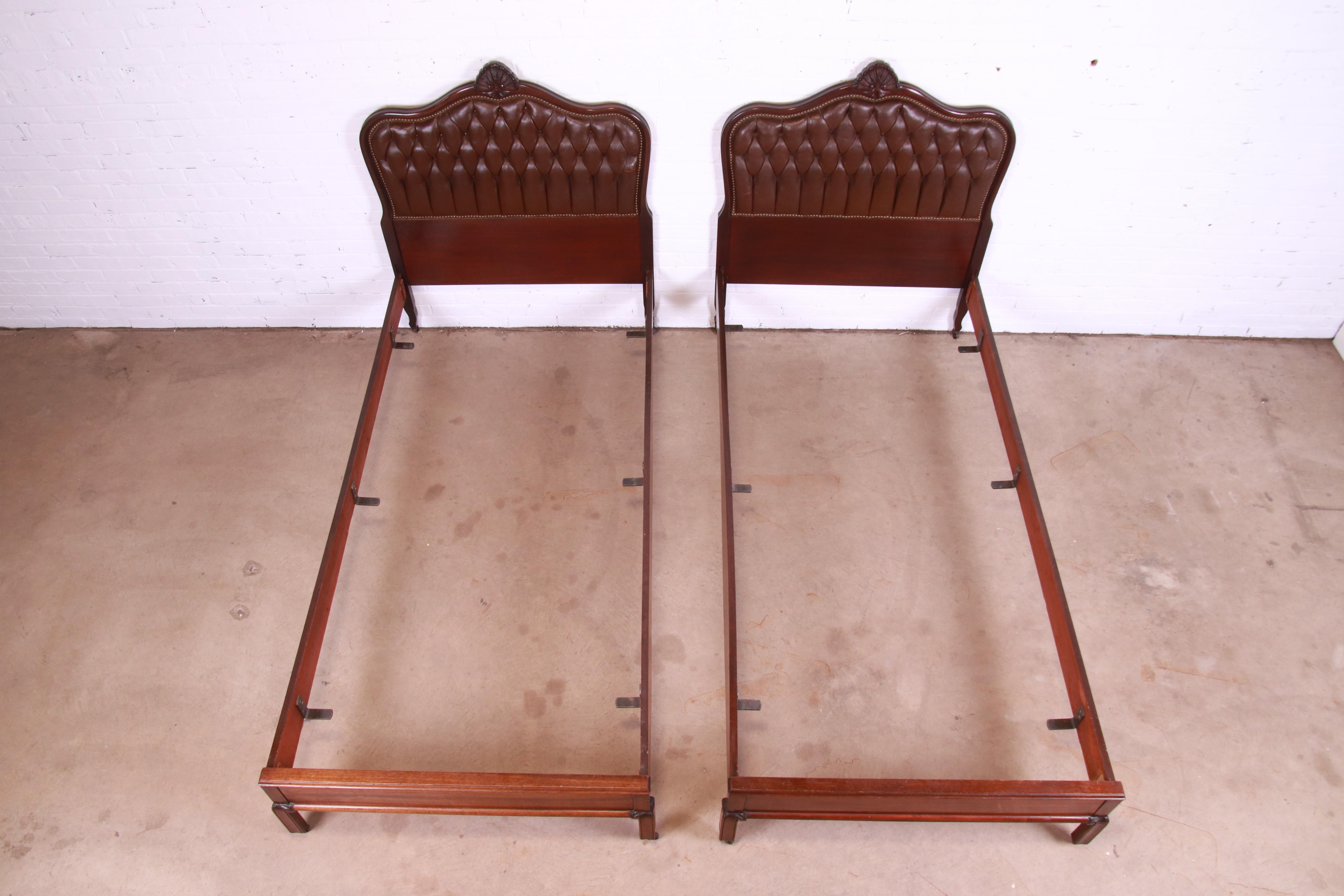 Brass French Provincial Louis XV Mahogany and Tufted Leather Twin Beds, Pair For Sale