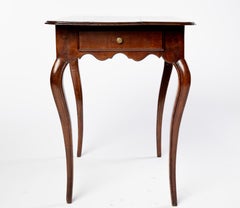 Eichenholztisch im Louis-XV-Stil der französischen Provence