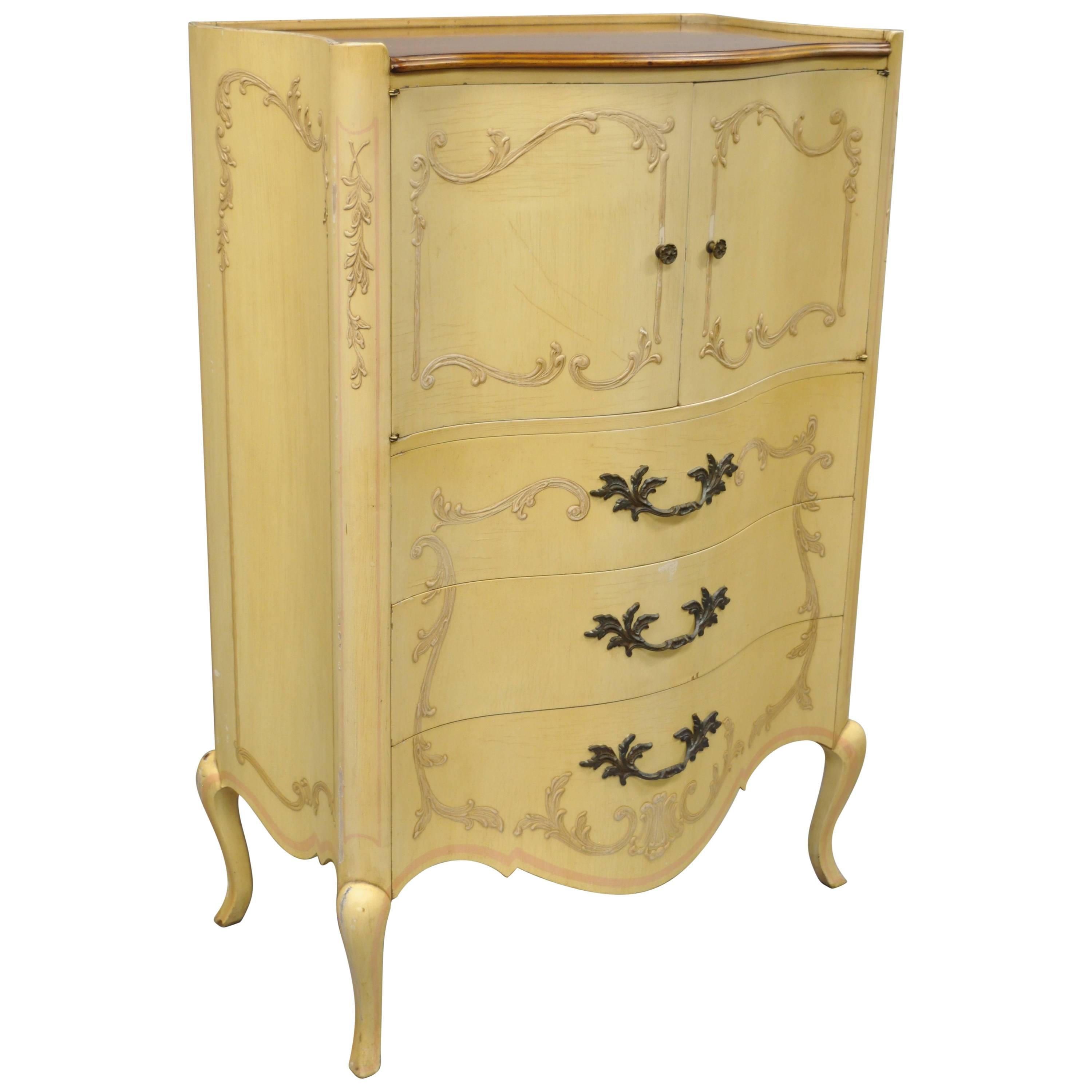 Grande commode provinciale française de style Louis XV en noyer par John Widdicomb