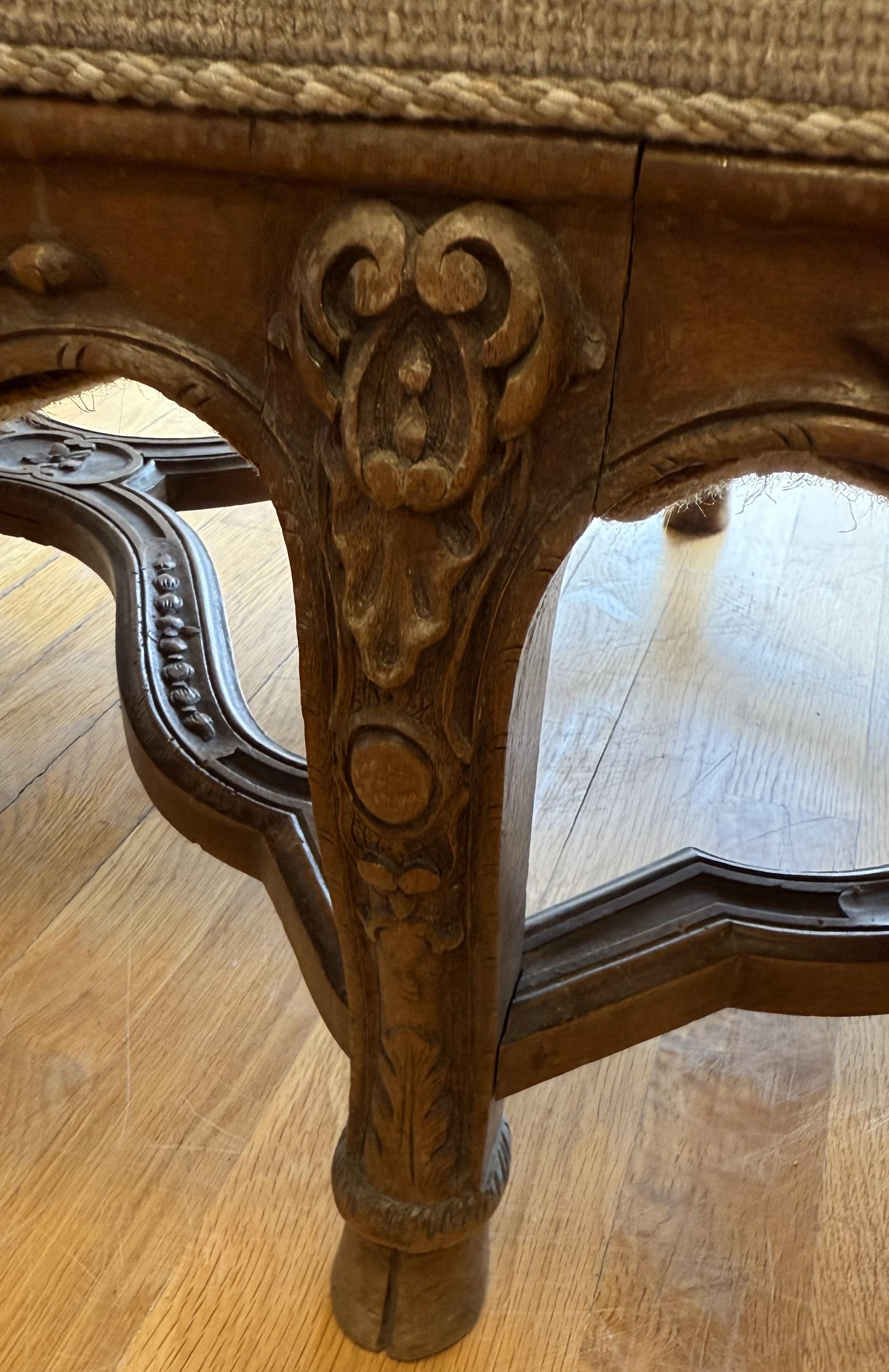 French Provincial Louis XV Walnut Settee For Sale 3