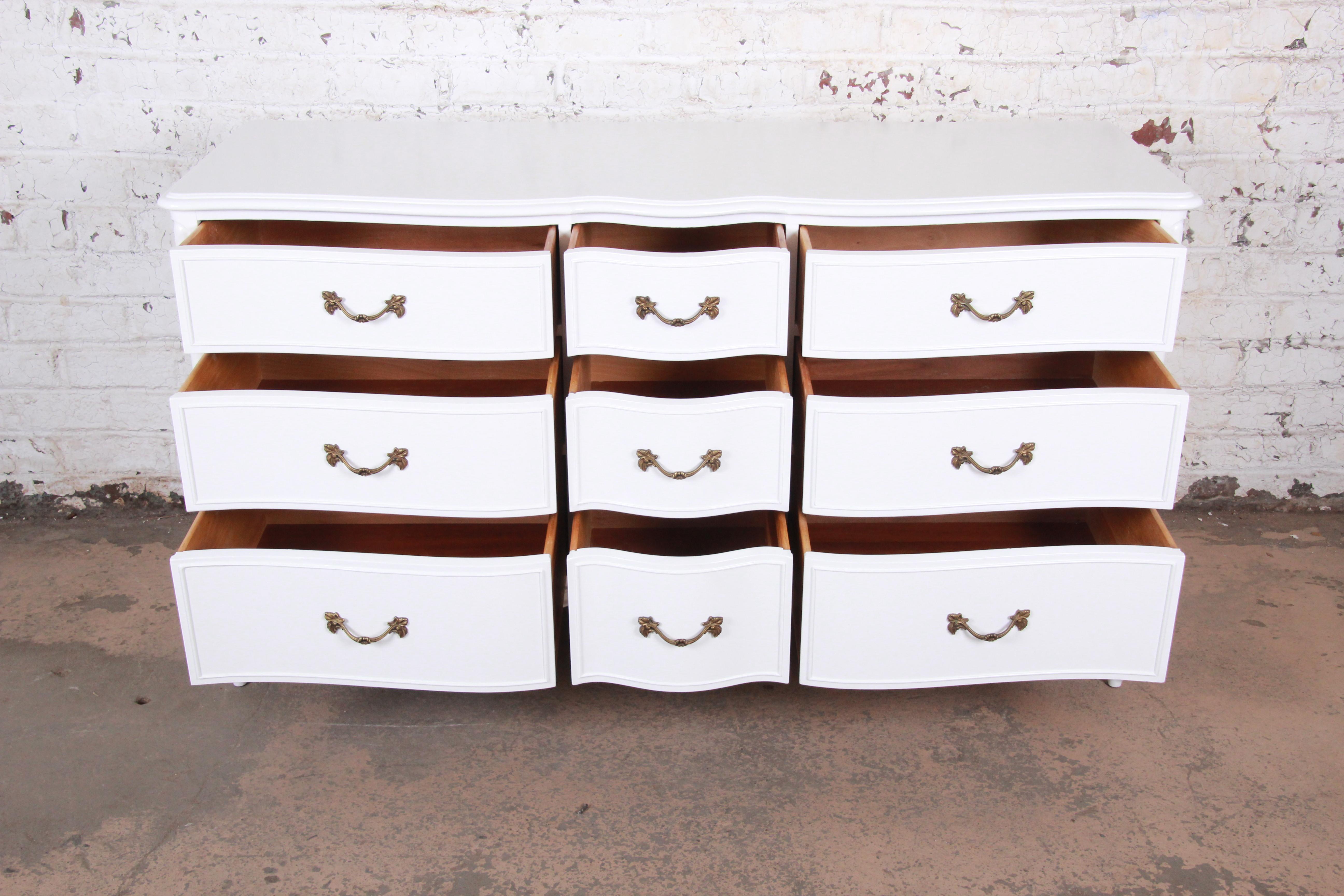 French Provincial Louis XV White Lacquered Triple Dresser by Drexel, Refinished 2