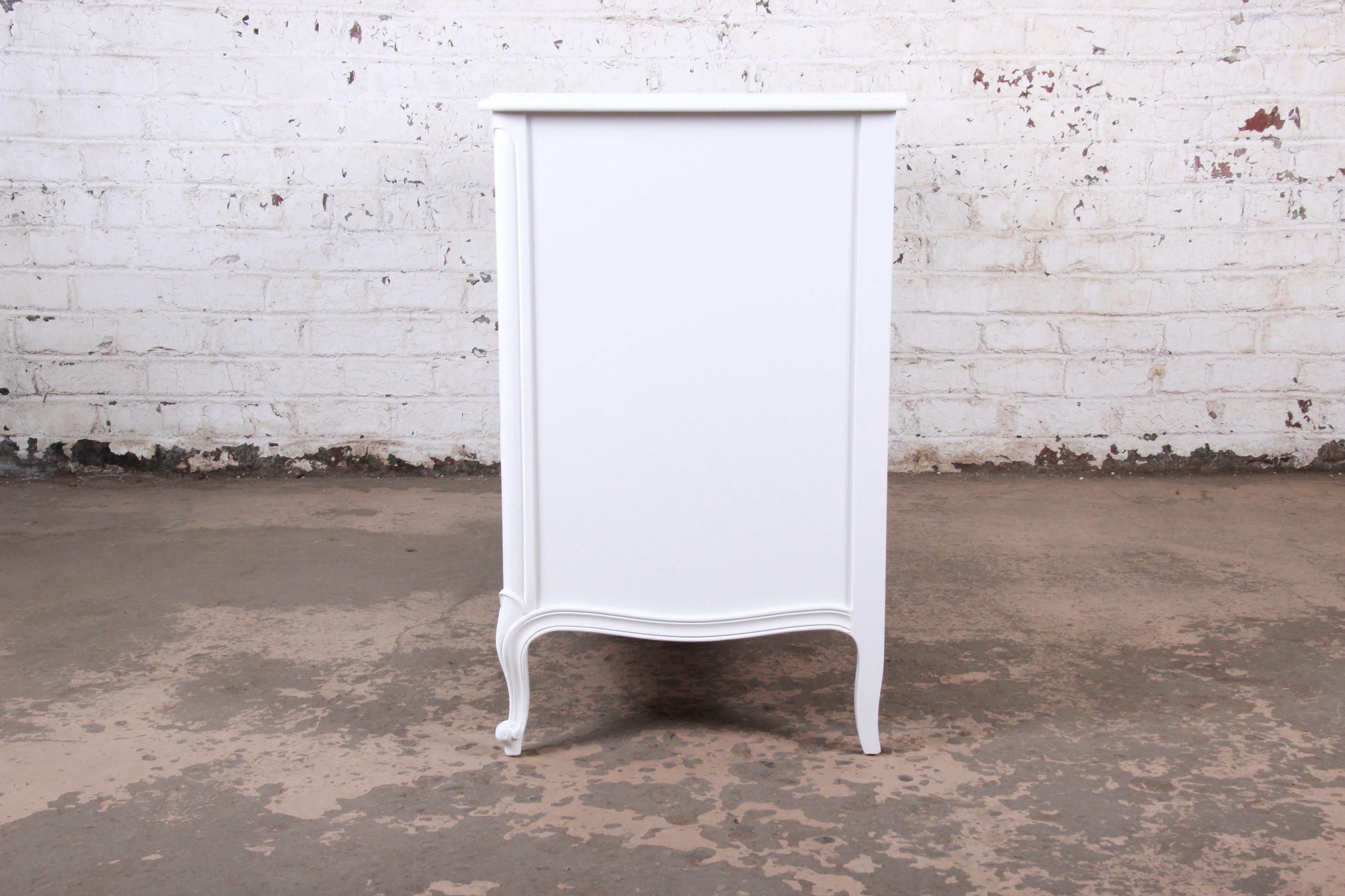 French Provincial Louis XV White Lacquered Triple Dresser by Drexel, Refinished 4