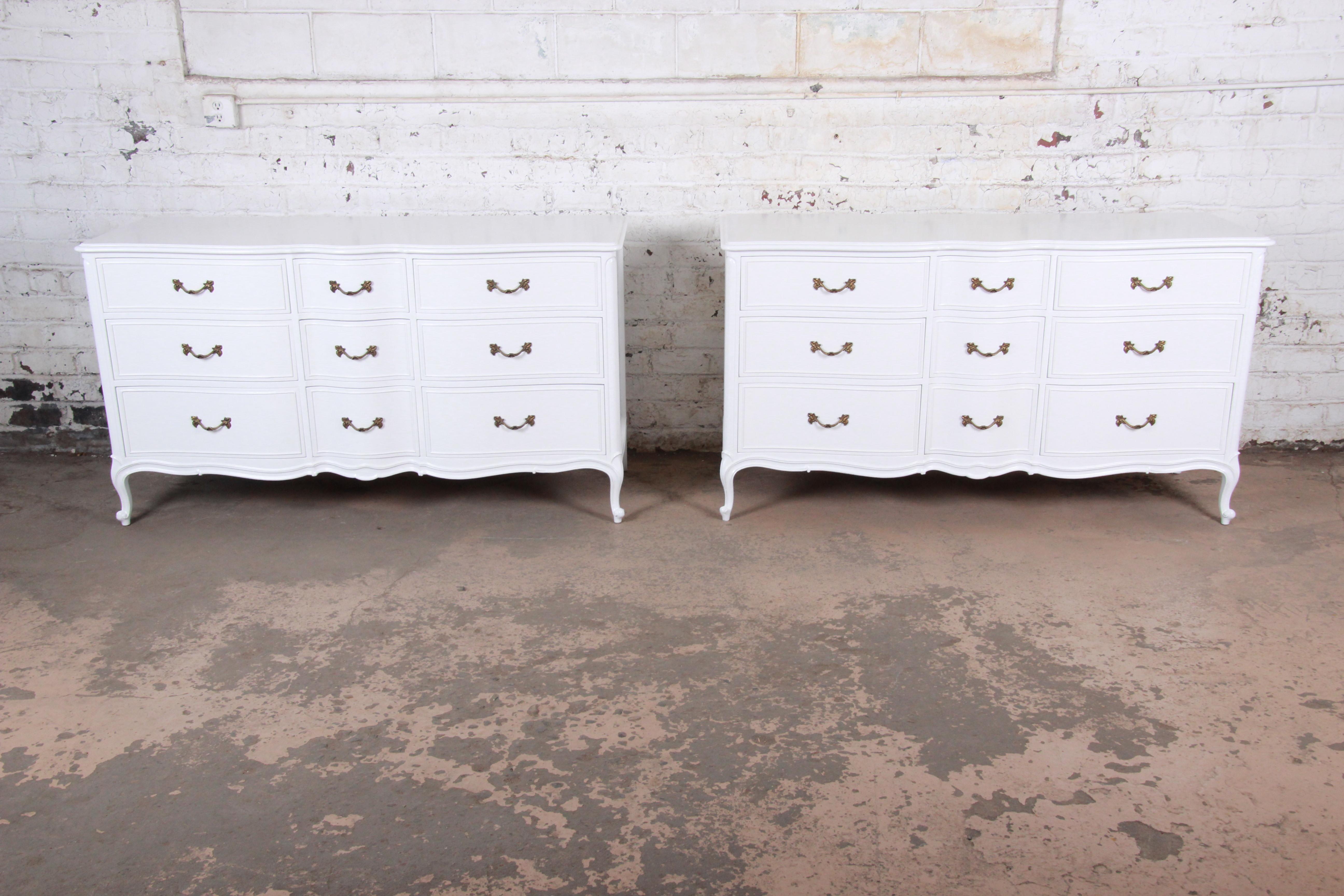 French Provincial Louis XV White Lacquered Triple Dresser by Drexel, Refinished 6
