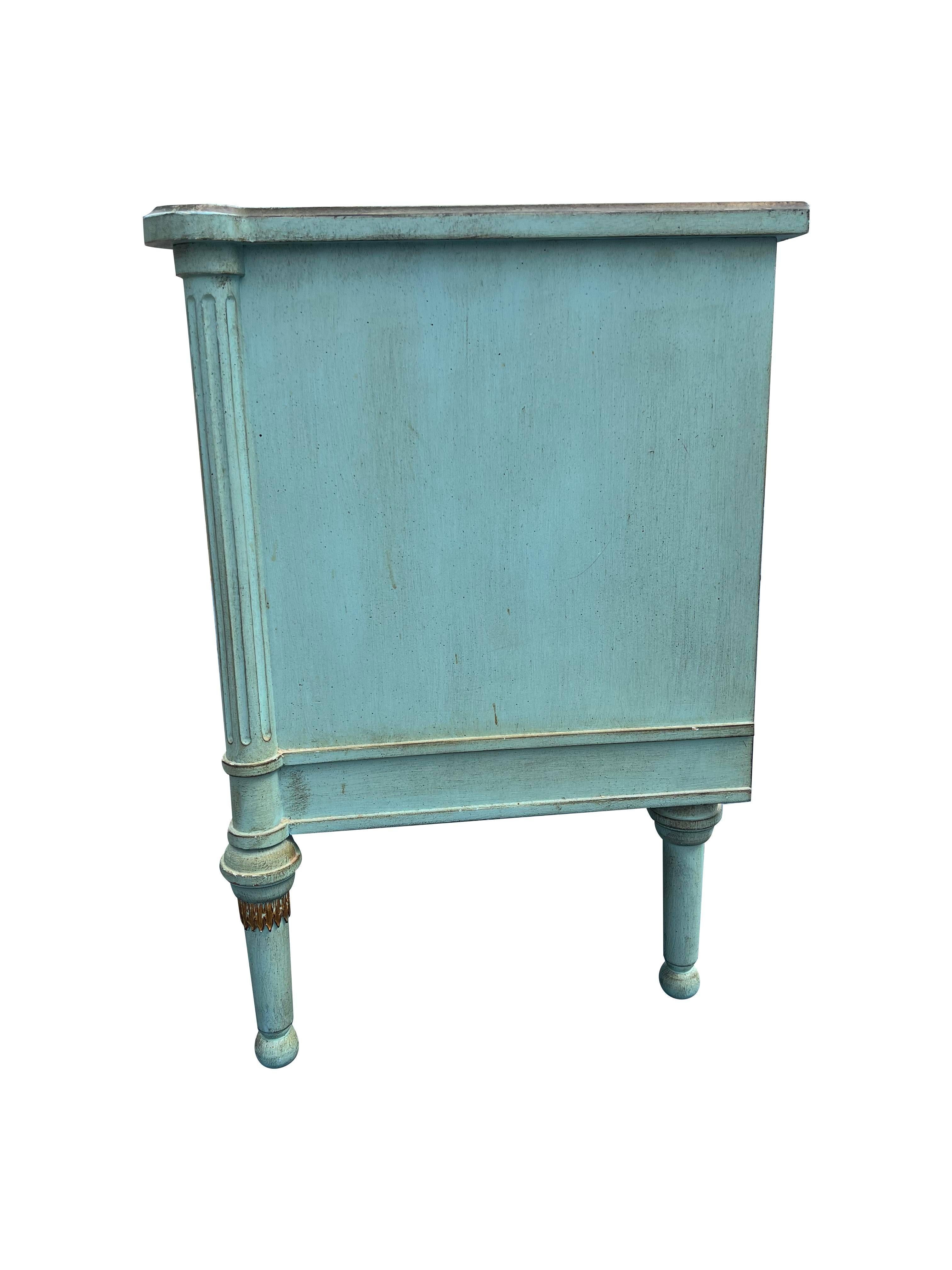 French Provincial Nightstand or Side Cabinet in French Blue With Gold Hardware In Good Condition For Sale In Saddle River, NJ