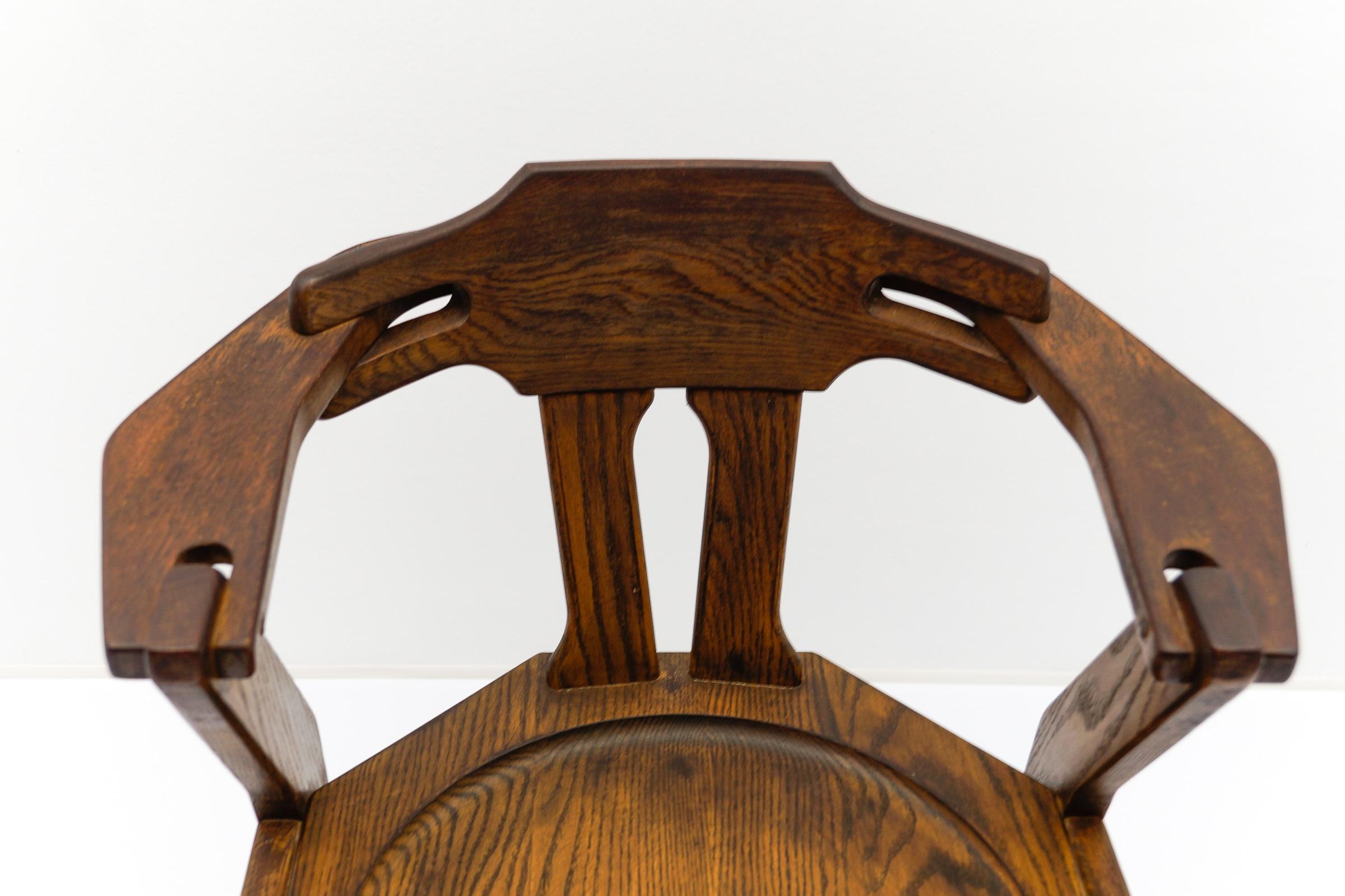 Silla provincial francesa de roble, década de 1960 Moderna de mediados de siglo en venta 5