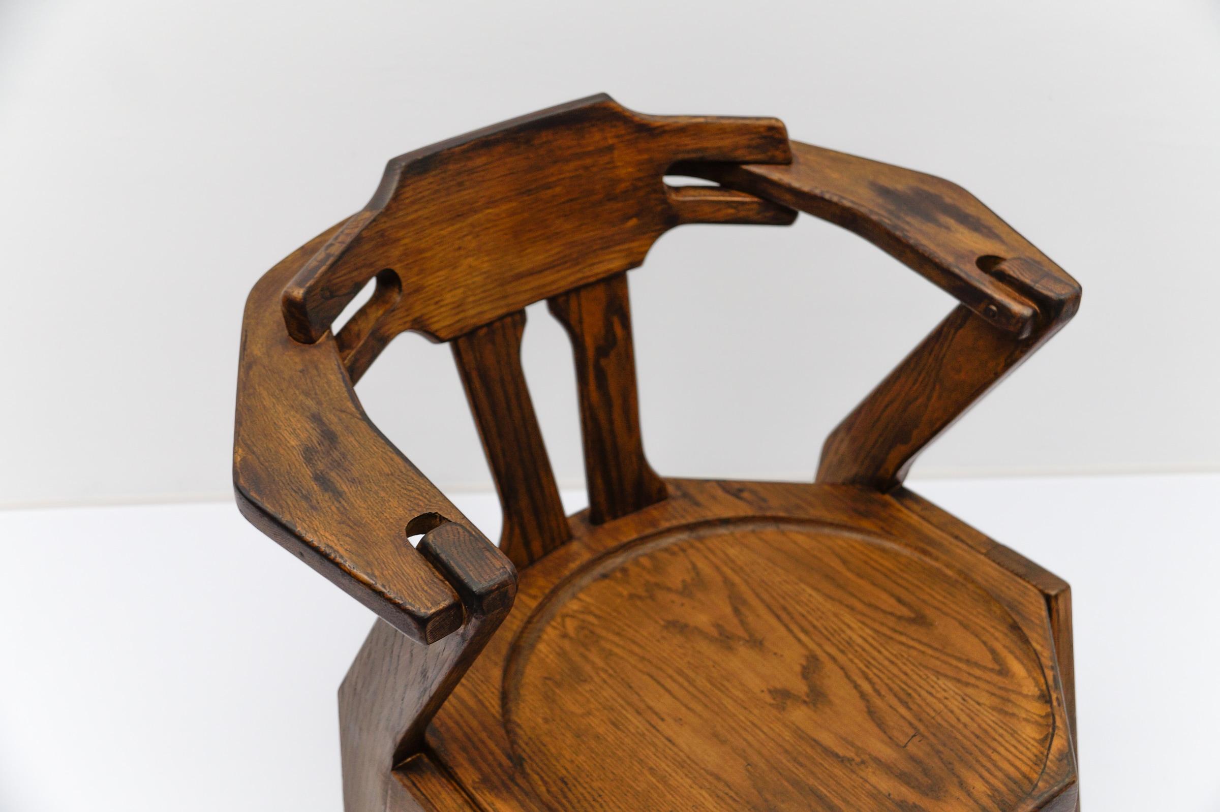 Silla provincial francesa de roble, década de 1960 Moderna de mediados de siglo en venta 7