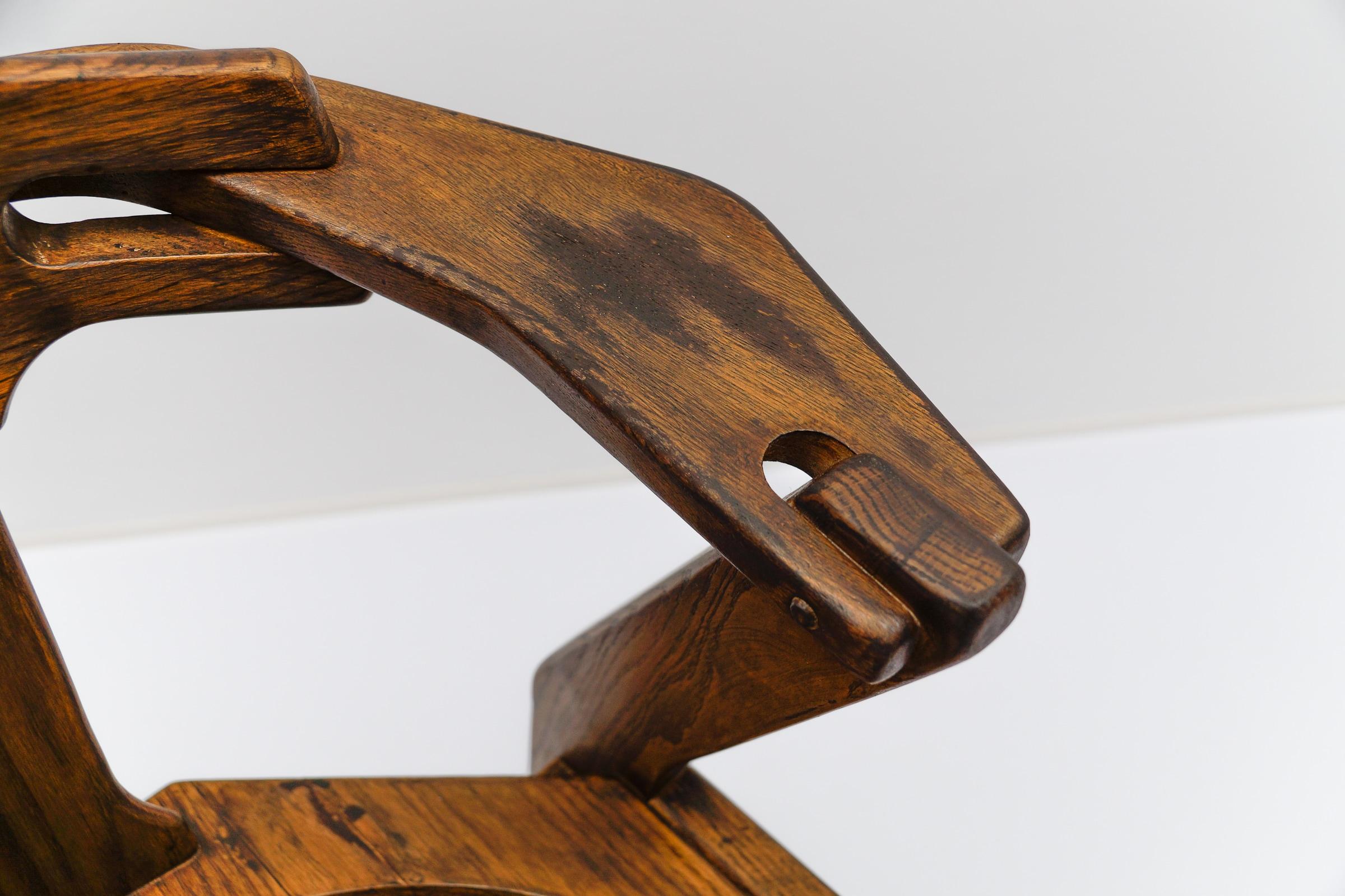 Silla provincial francesa de roble, década de 1960 Moderna de mediados de siglo en venta 8