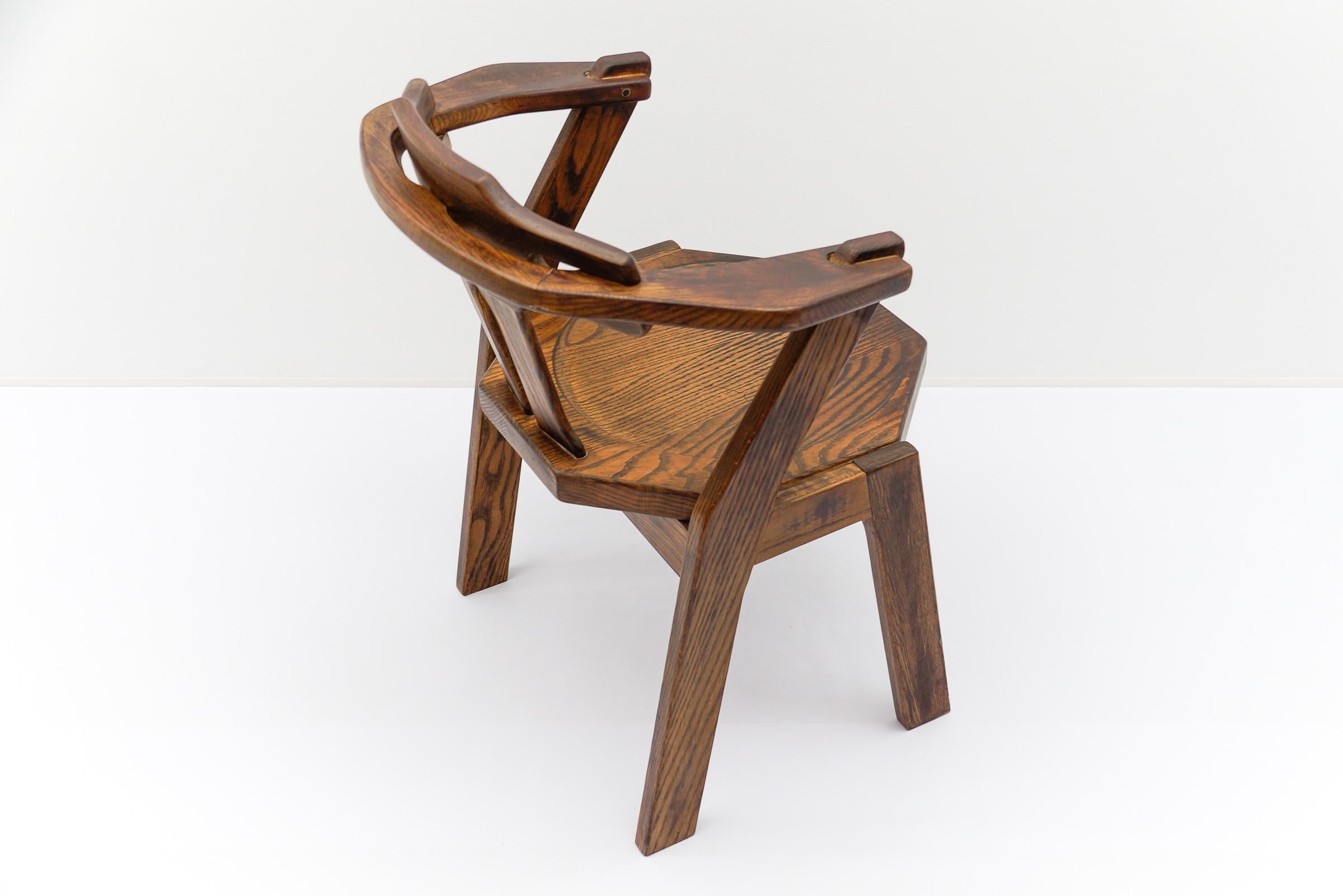 Silla provincial francesa de roble, década de 1960 Moderna de mediados de siglo Roble en venta