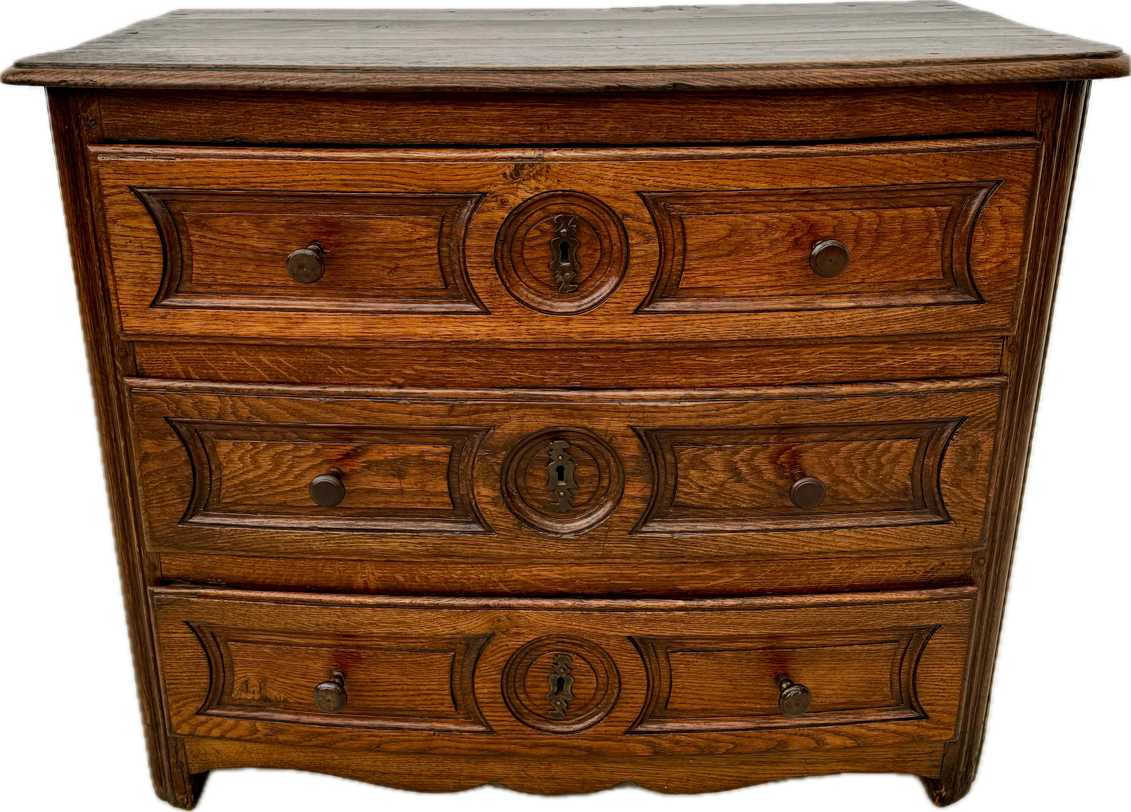 French Provincial Oak Commode, 18th Century For Sale 1