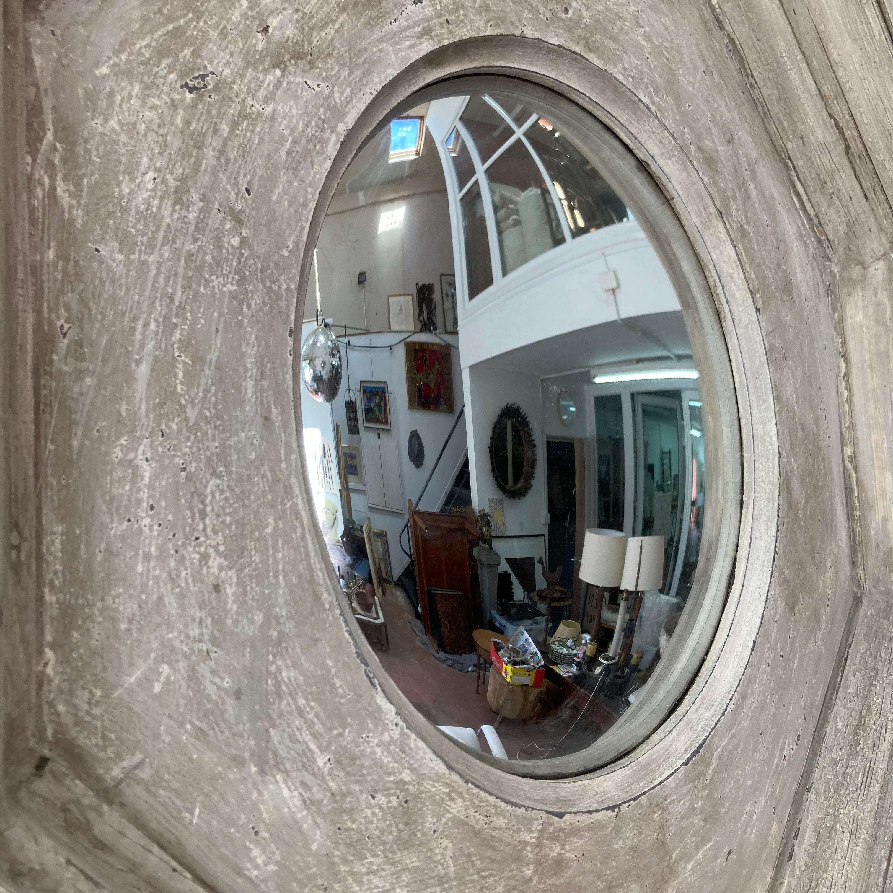 French Provincial painted Octagonal Convex Mirror For Sale 2