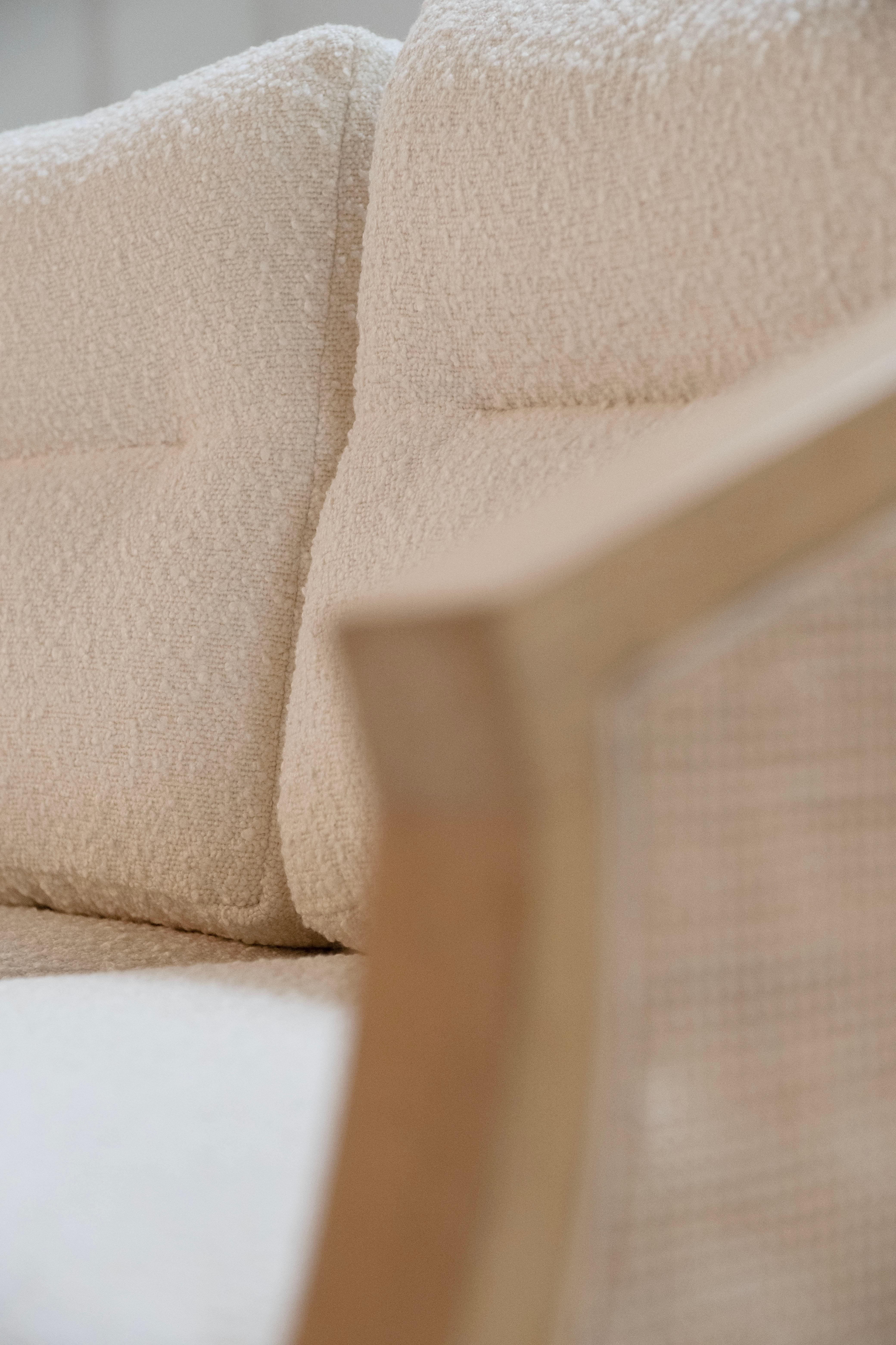 Loveseat francés provincial Paris al estilo de los años 30, hecho a mano por Greenapple Siglo XXI y contemporáneo en venta