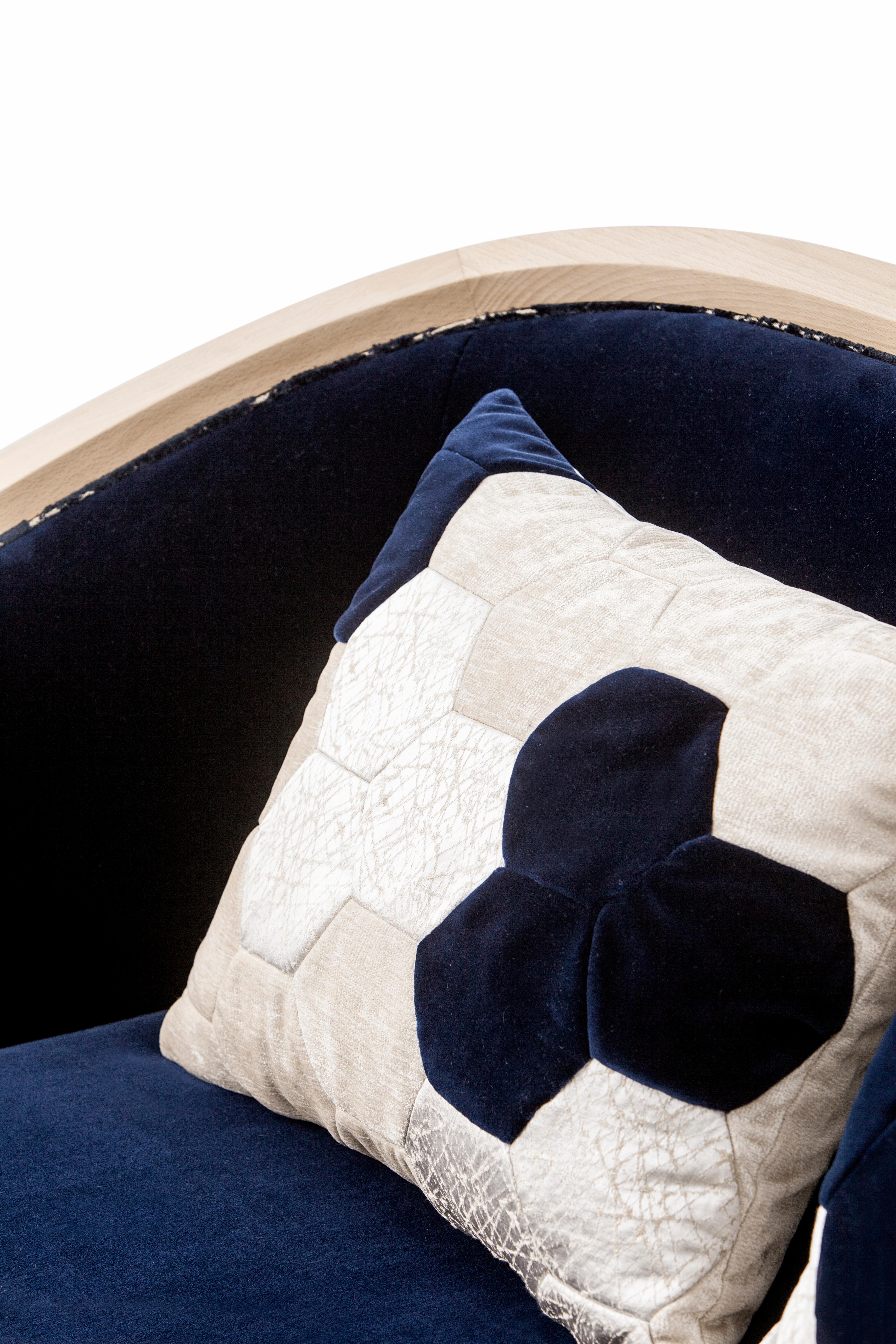 Loveseat francés provincial Paris al estilo de los años 30, hecho a mano por Greenapple en Nuevo estado para la venta en Lisboa, PT