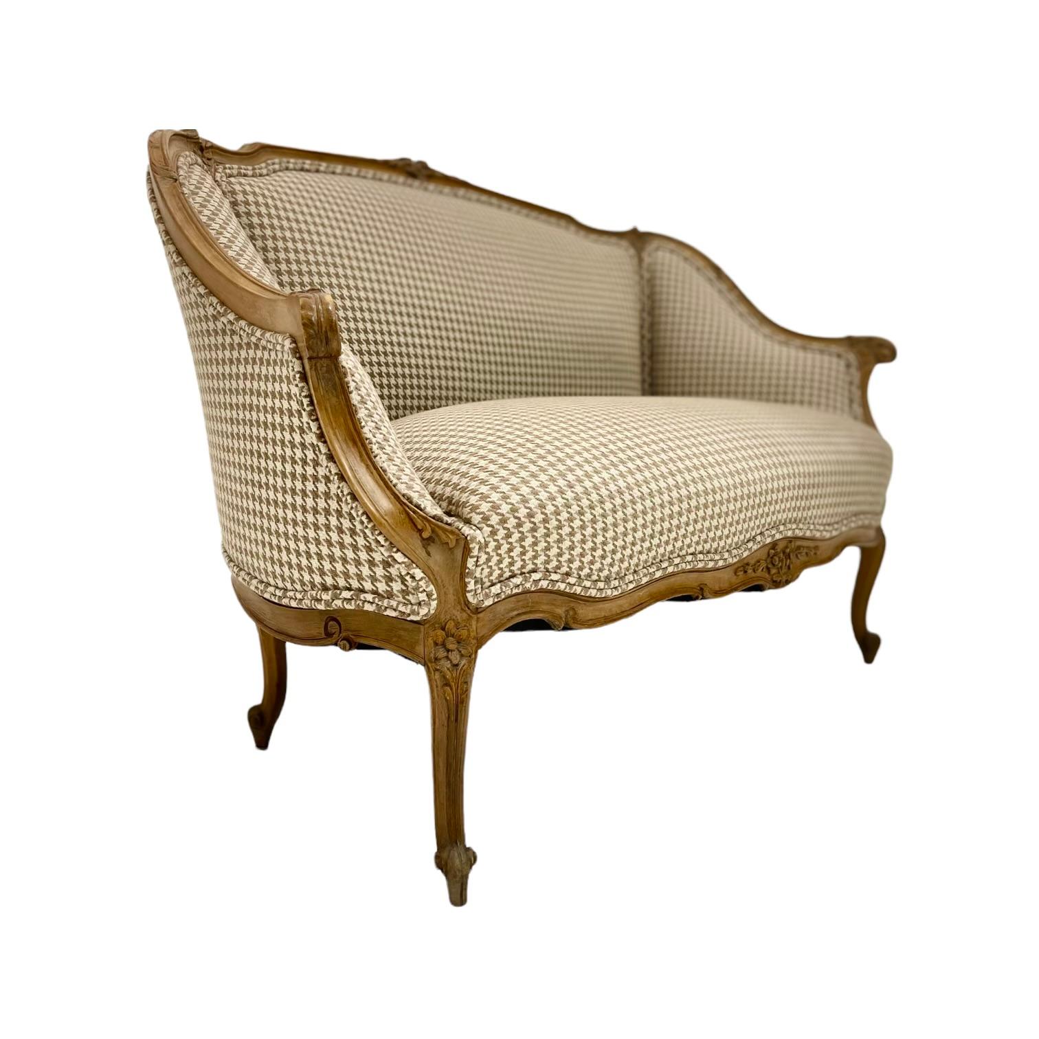 This French Provincial style sofa is a fine strike piece for a bedroom, parlor, or study. The lengthy back supports up to 3 or more people as it has a sturdy wood frame as well. The combination foam and feather cushions offer maximum comfort and