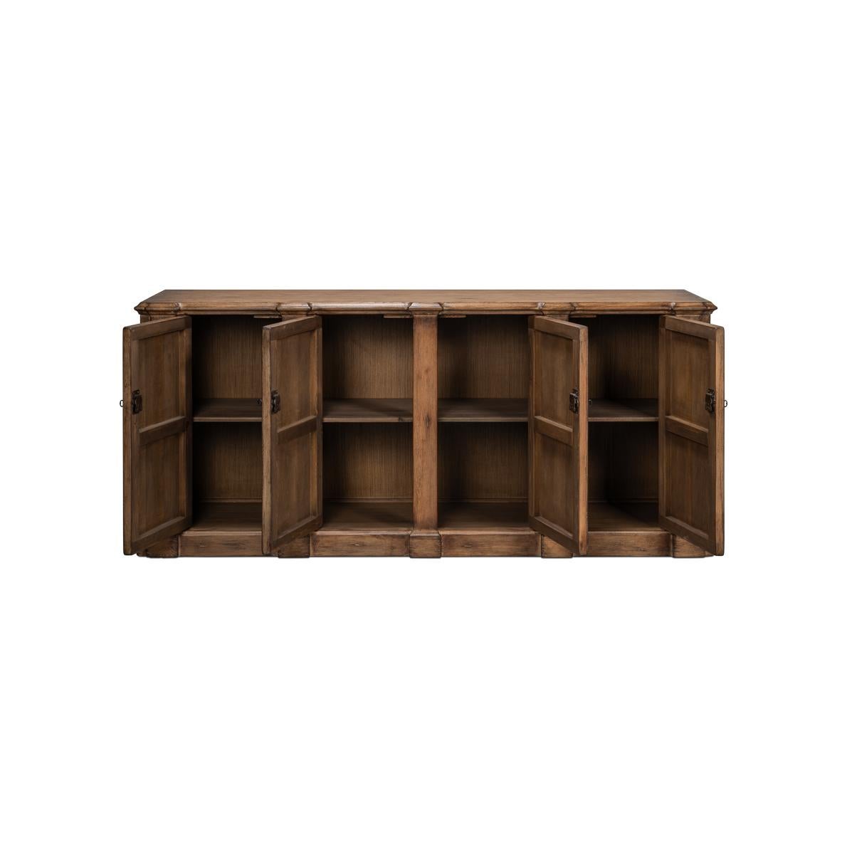Stile provenzale Credenza provinciale francese in vendita