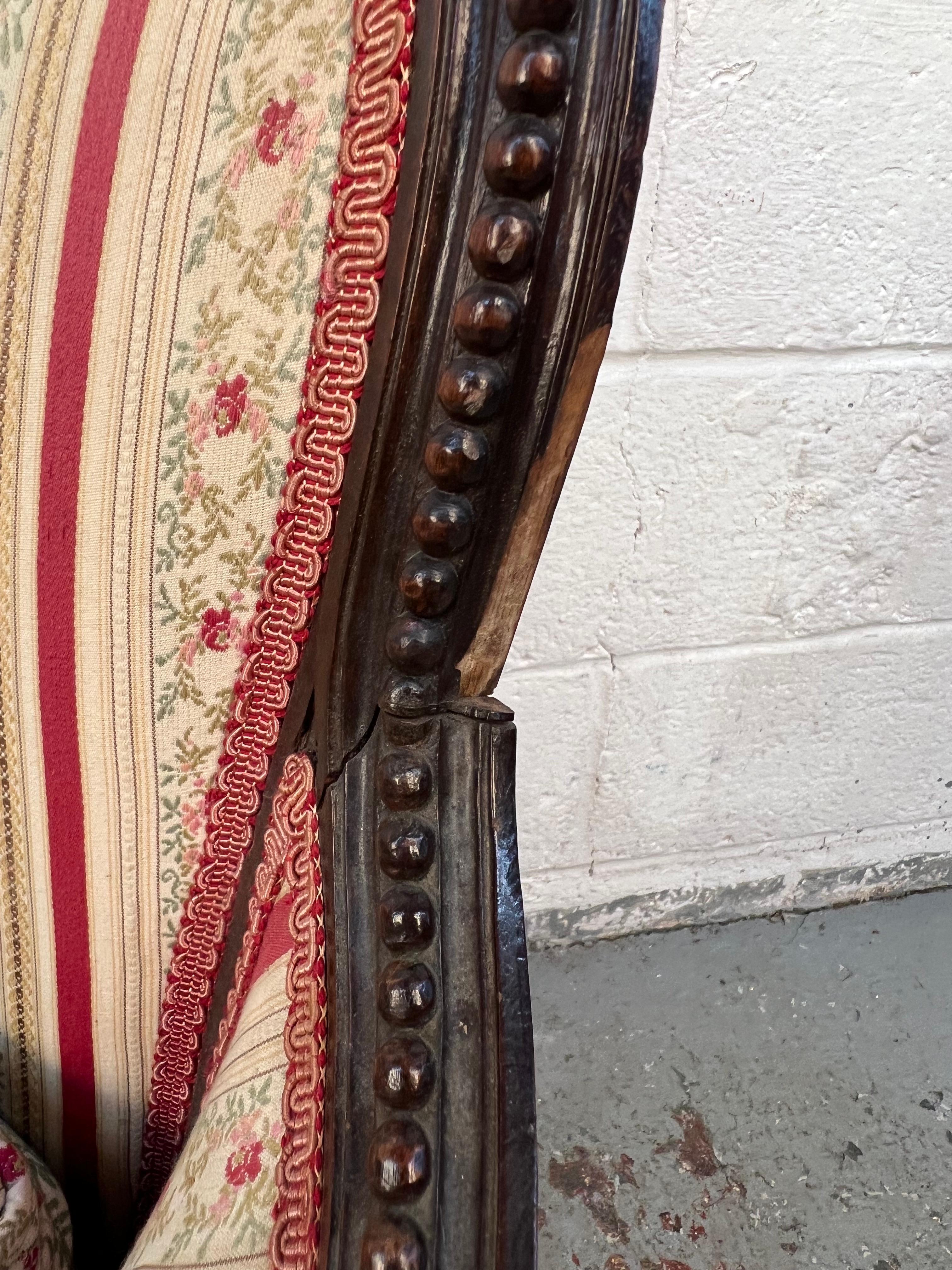 20th Century French Provincial Style Chaise Lounge Settee For Sale