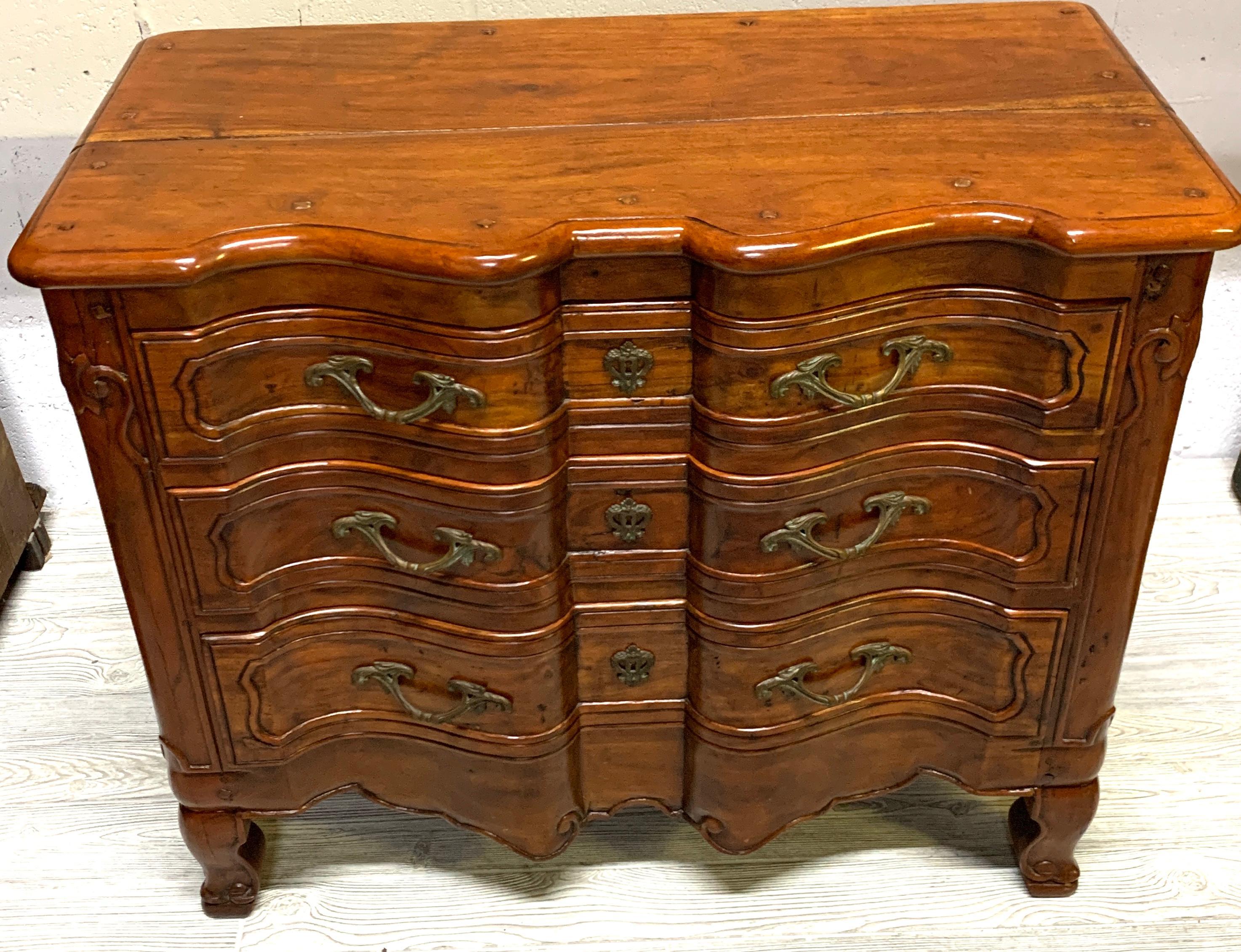 French Provincial Style Cherry Block Front Commode 4