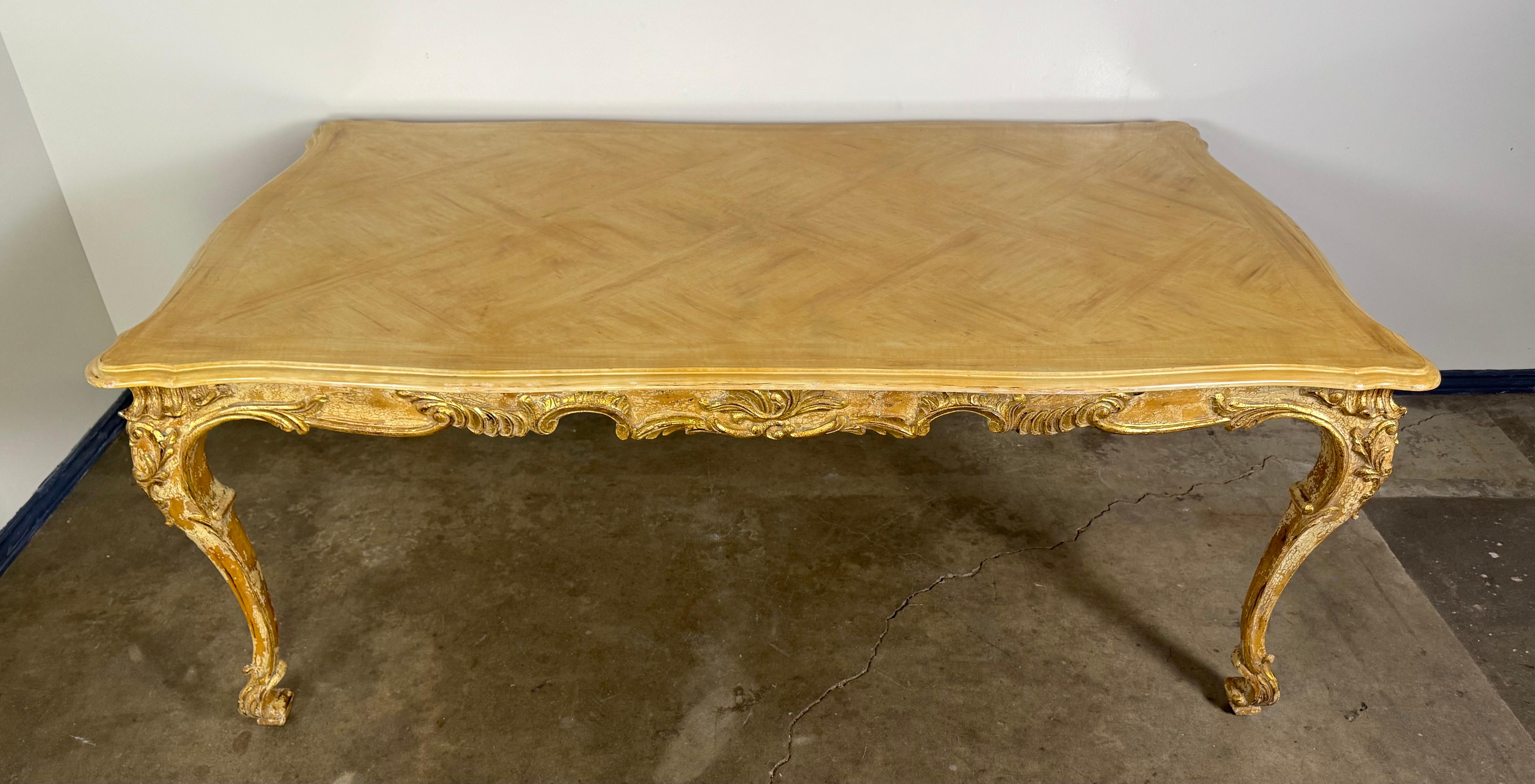 Table de salle à manger de style provincial français C. I.C. en vente 4