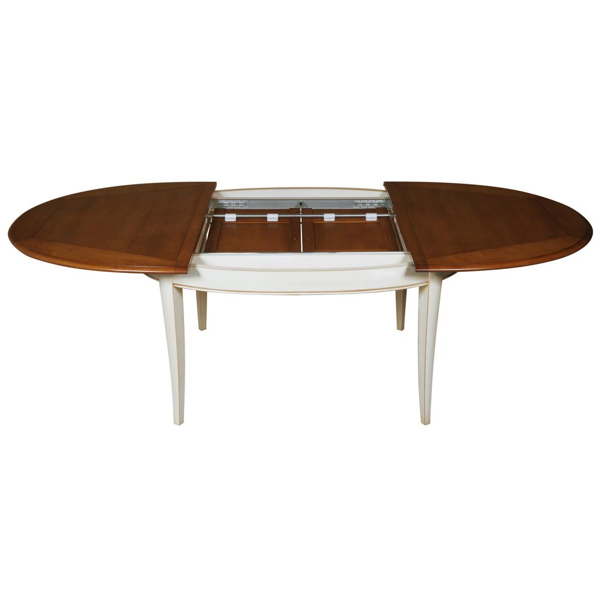 Ausziehbarer ovaler Tisch im französischen Provinzstil mit hellweißer cremefarbener Oberfläche (Handgefertigt) im Angebot