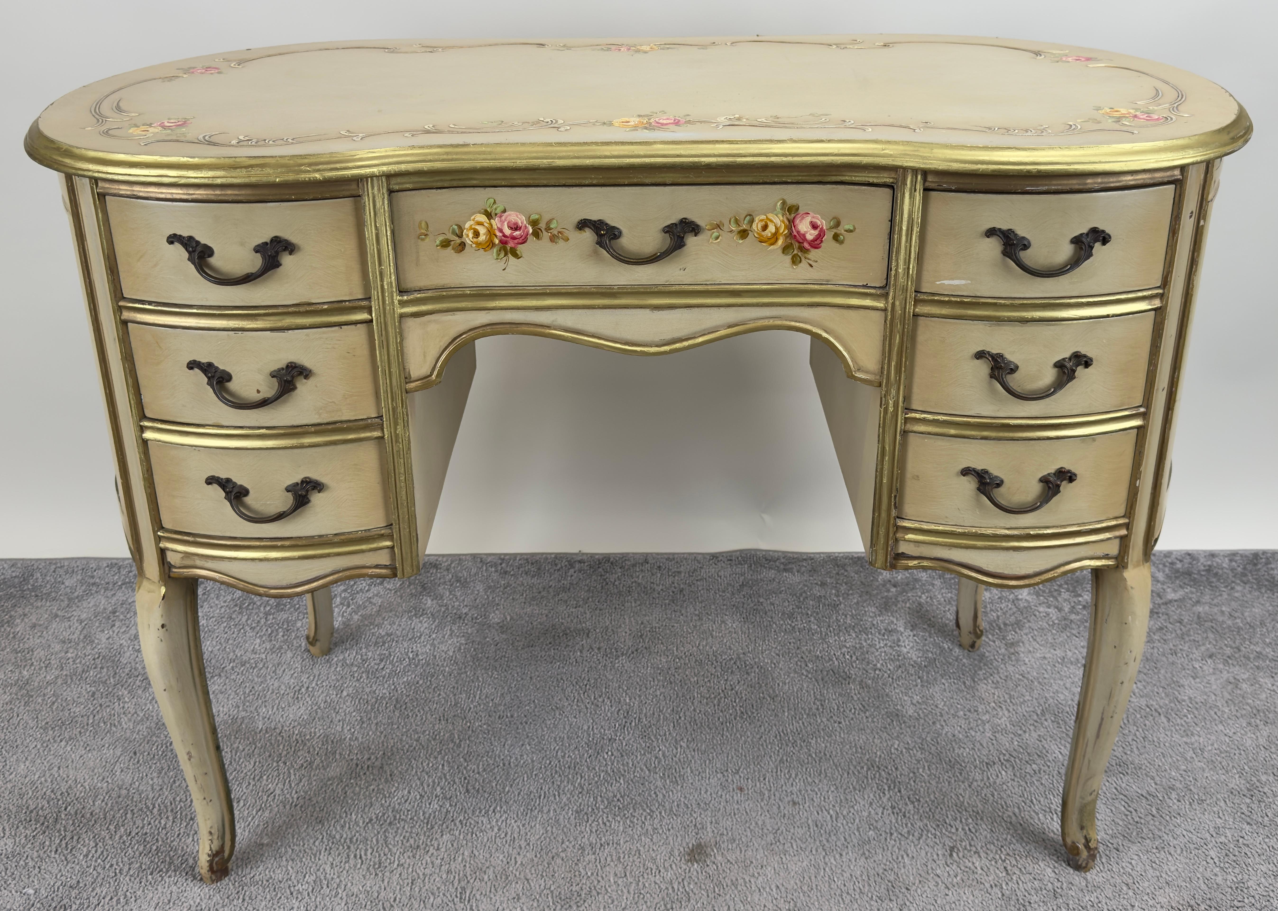 French Provincial Style Kidney Shaped Lady Writing or Vanity Desk with Ottoman In Good Condition In Plainview, NY