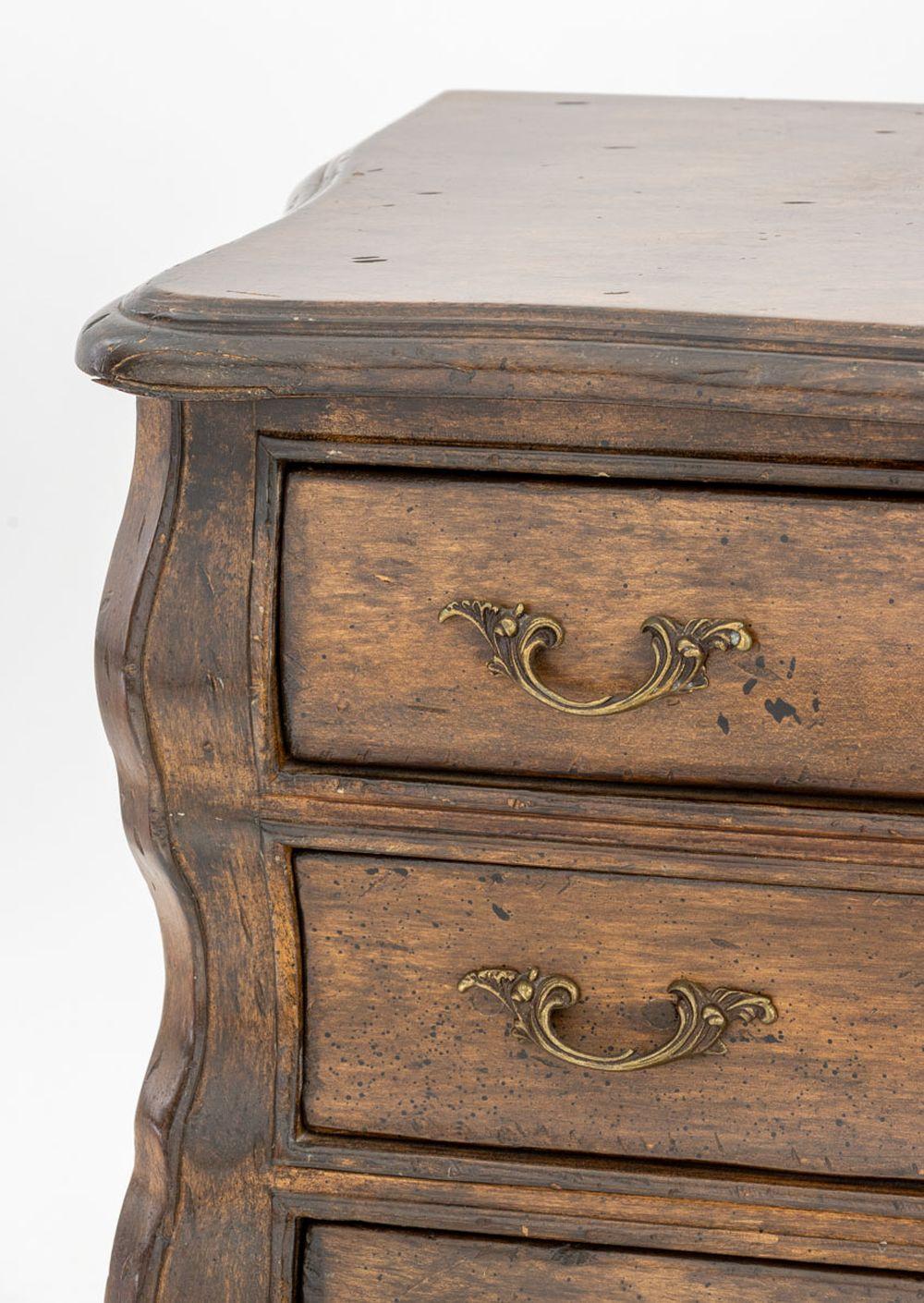 French Provincial Style Walnut Miniature Commode In Good Condition For Sale In Astoria, NY