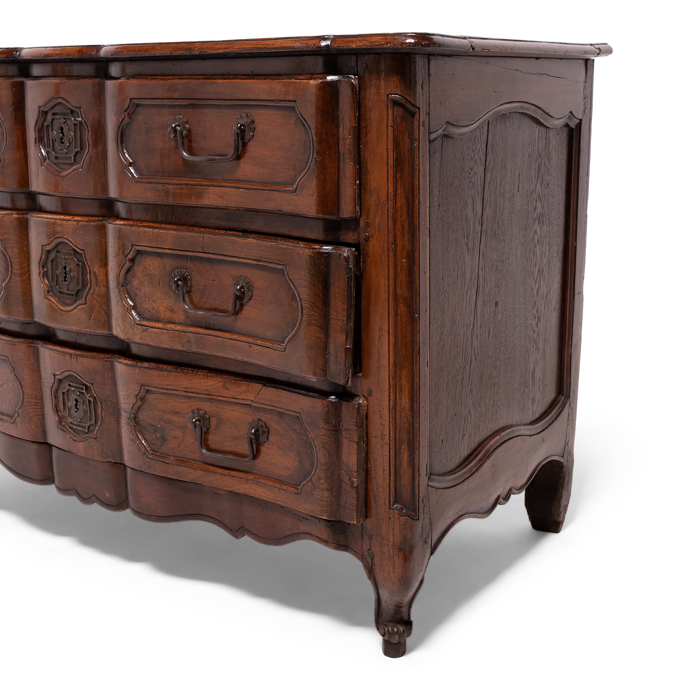 French Provincial Three Drawer Commode, c. 1800 2