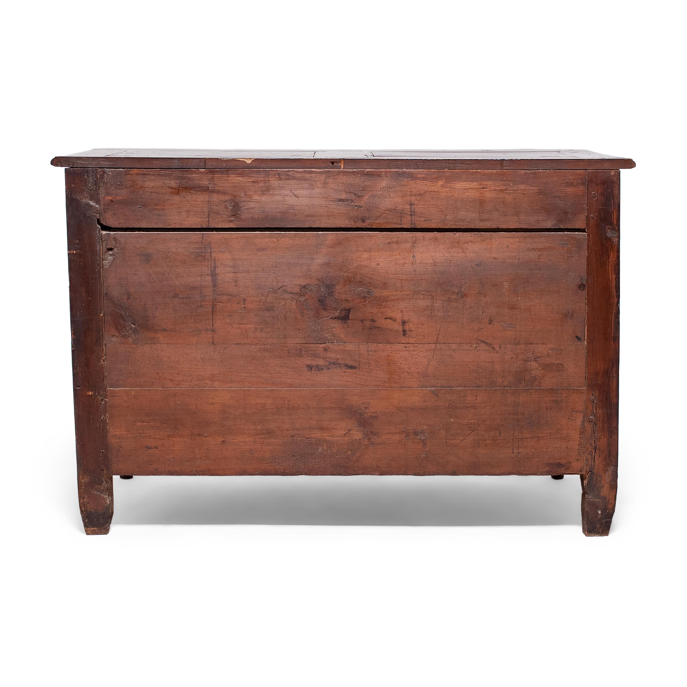 French Provincial Three Drawer Commode, c. 1800 3