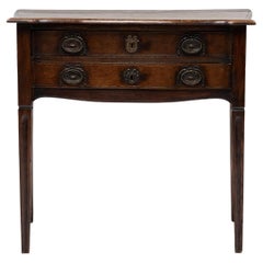 Französischer Provinztisch mit zwei Schubladen, um 1800