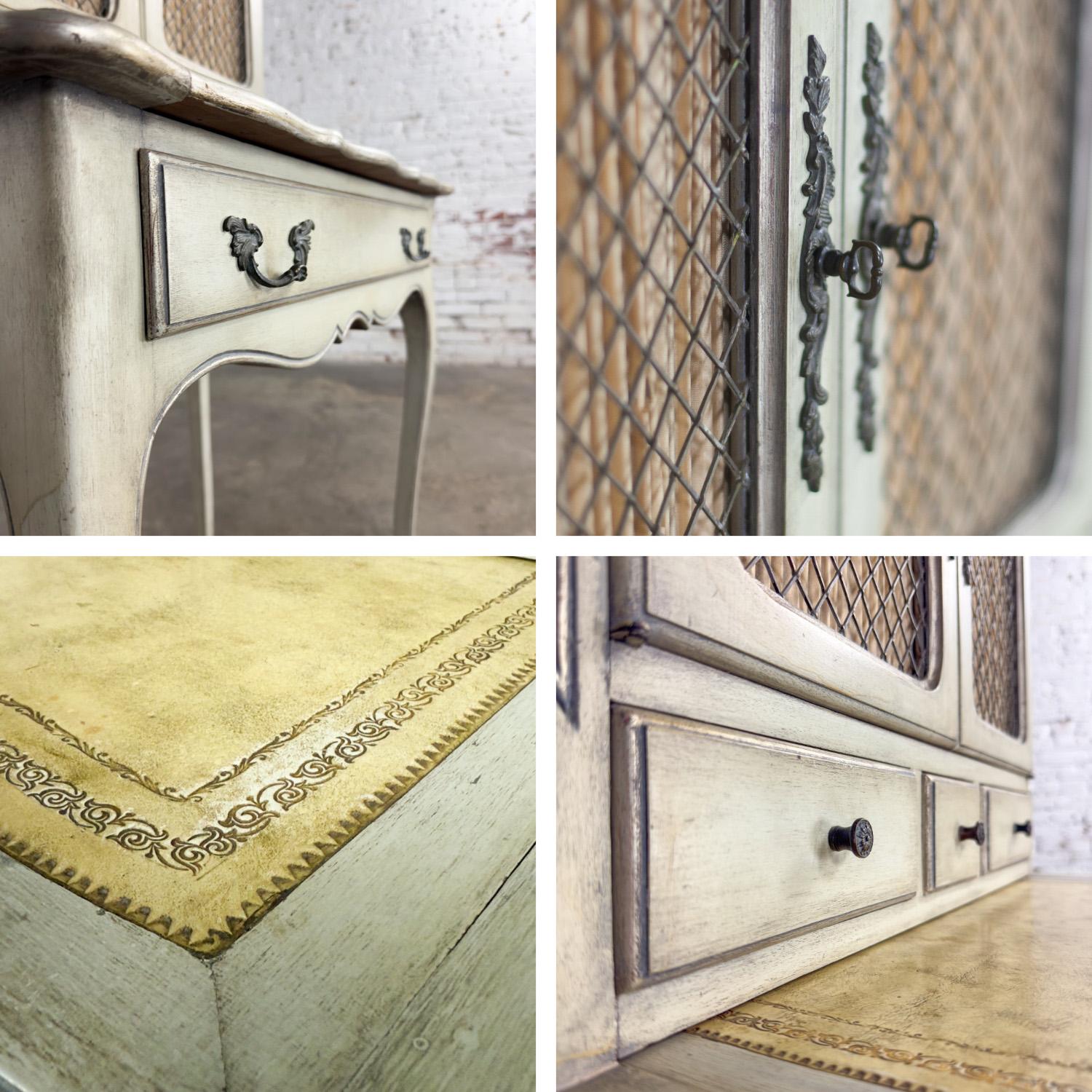 Französisch Provincial Vanity Sekretär oder Damen Schreibtisch w / gestört Antiquities Finish im Angebot 7